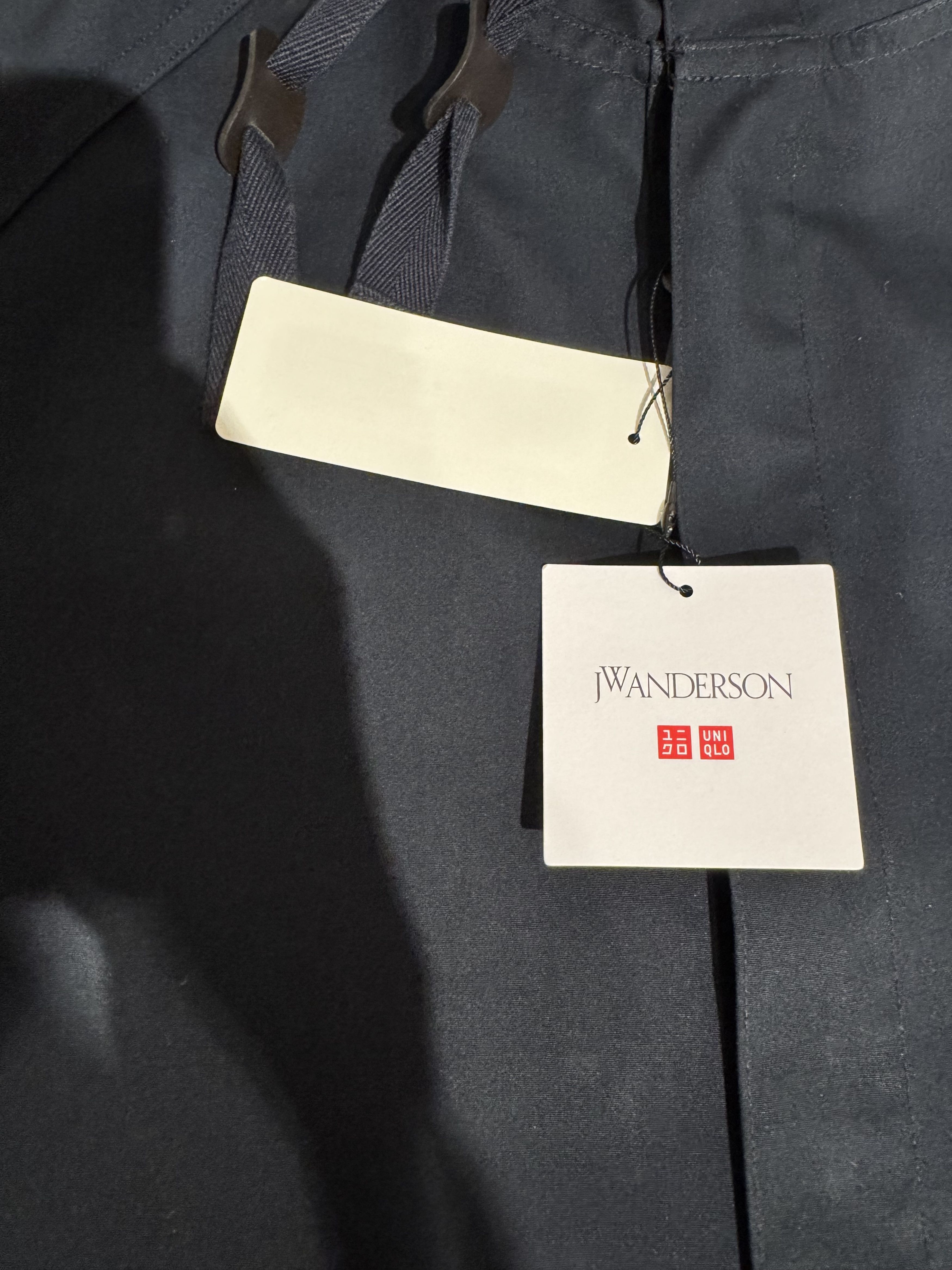 JW Anderson × Uniqlo Uniqlo X JW Anderson Windproof Reversible Raincoat Size US S / EU 44-46 / 1 - 3 Thumbnail