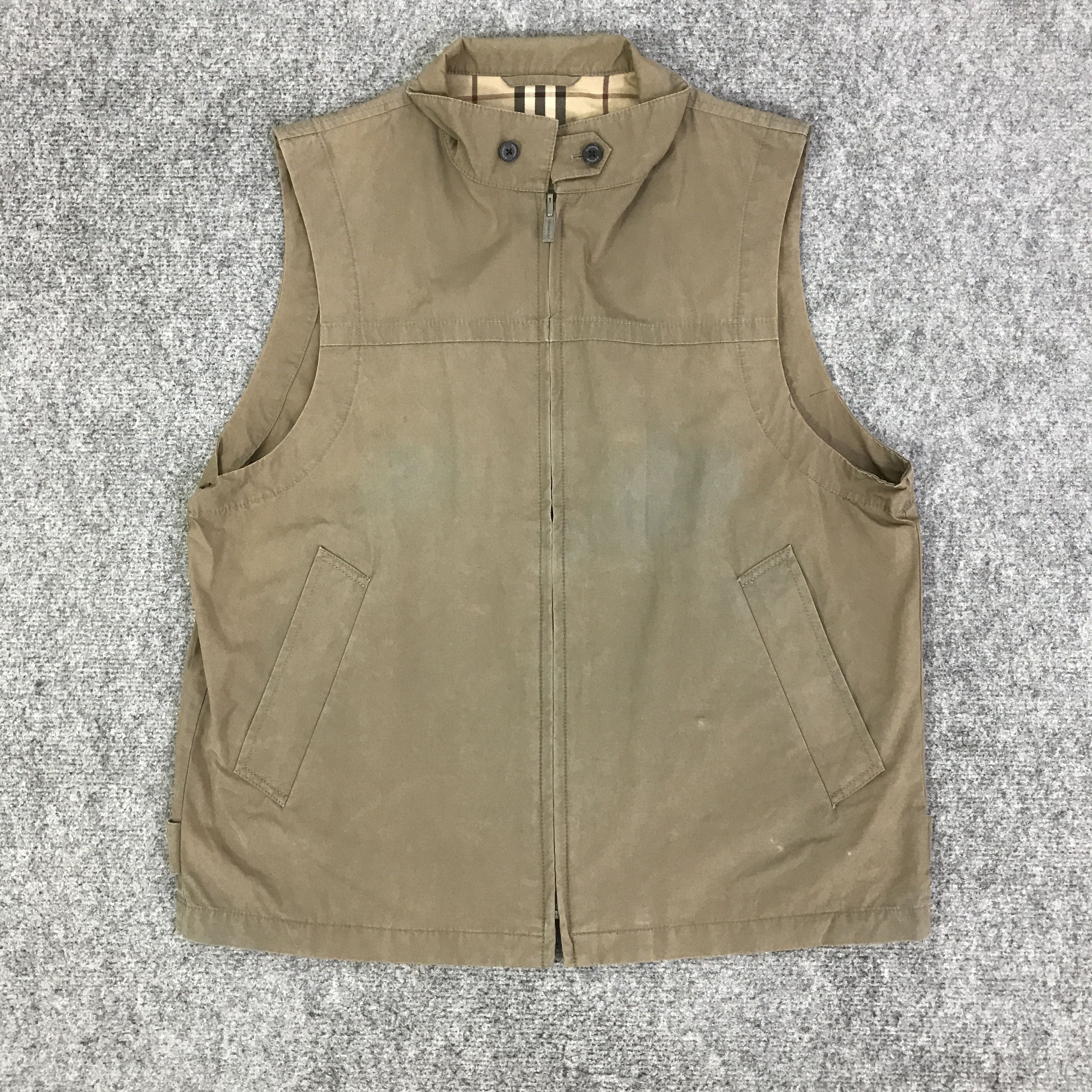 Burberry BURBERRY FADED VEST K121B18 Size US L / EU 52-54 / 3 - 1 Thumbnail