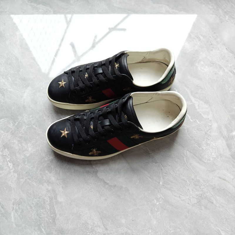 Gucci Gucci Ace Fashion Sneakers with Embroidered Bees 0079 Size US 8.5 / EU 41-42 - 1 Thumbnail