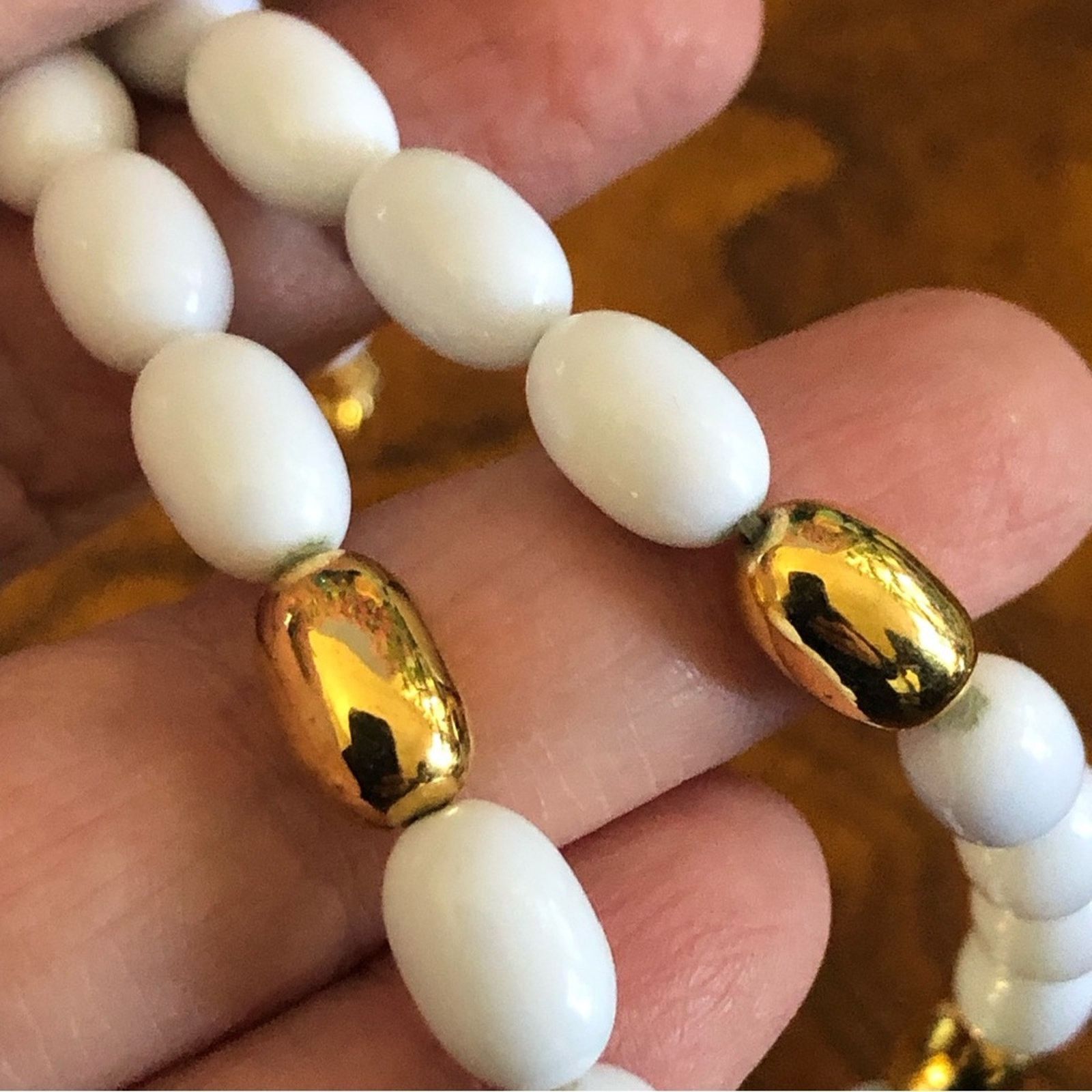 Vintage Vintage Napier white and gold barrel bead necklace Size ONE SIZE - 8 Thumbnail