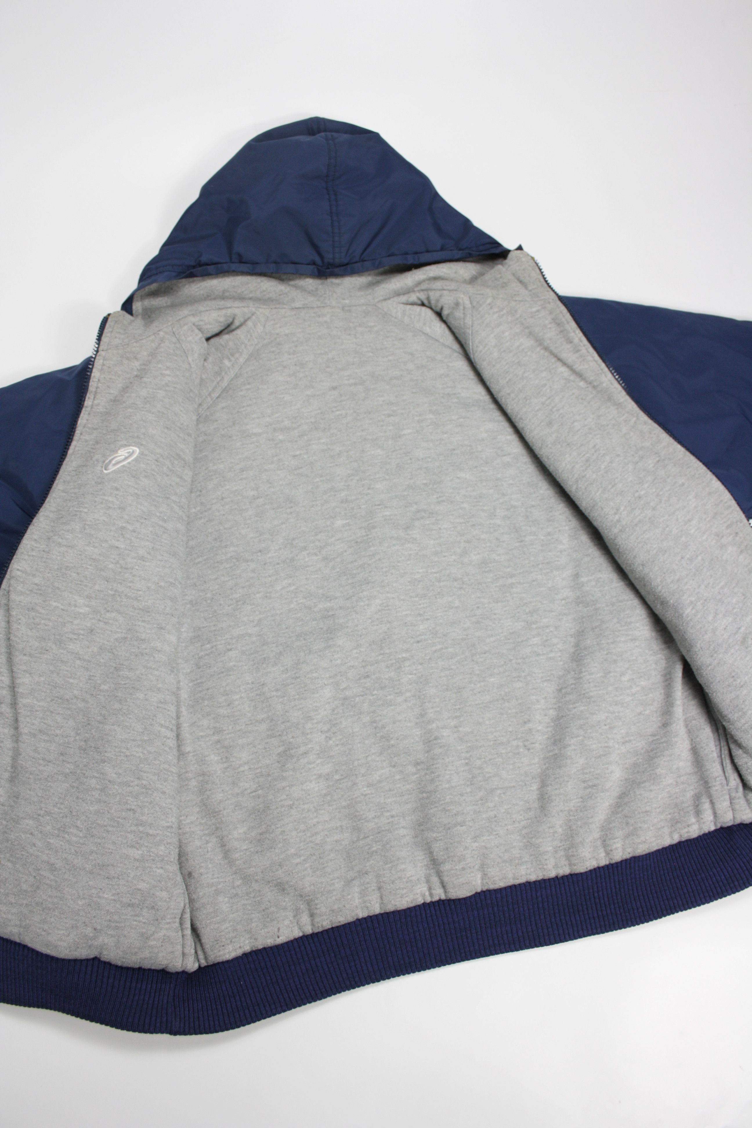 Asics × Vintage Asics 90s Vintage Nylon Hooded Varsity Padded Bomber Jacket Size US S / EU 44-46 / 1 - 6 Thumbnail