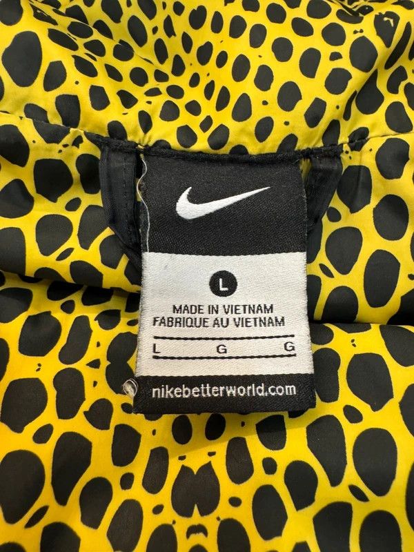 Nike Nike Kobe Bryant Down Puffer Jacket size L Black Yellow Size US L / EU 52-54 / 3 - 10 Thumbnail