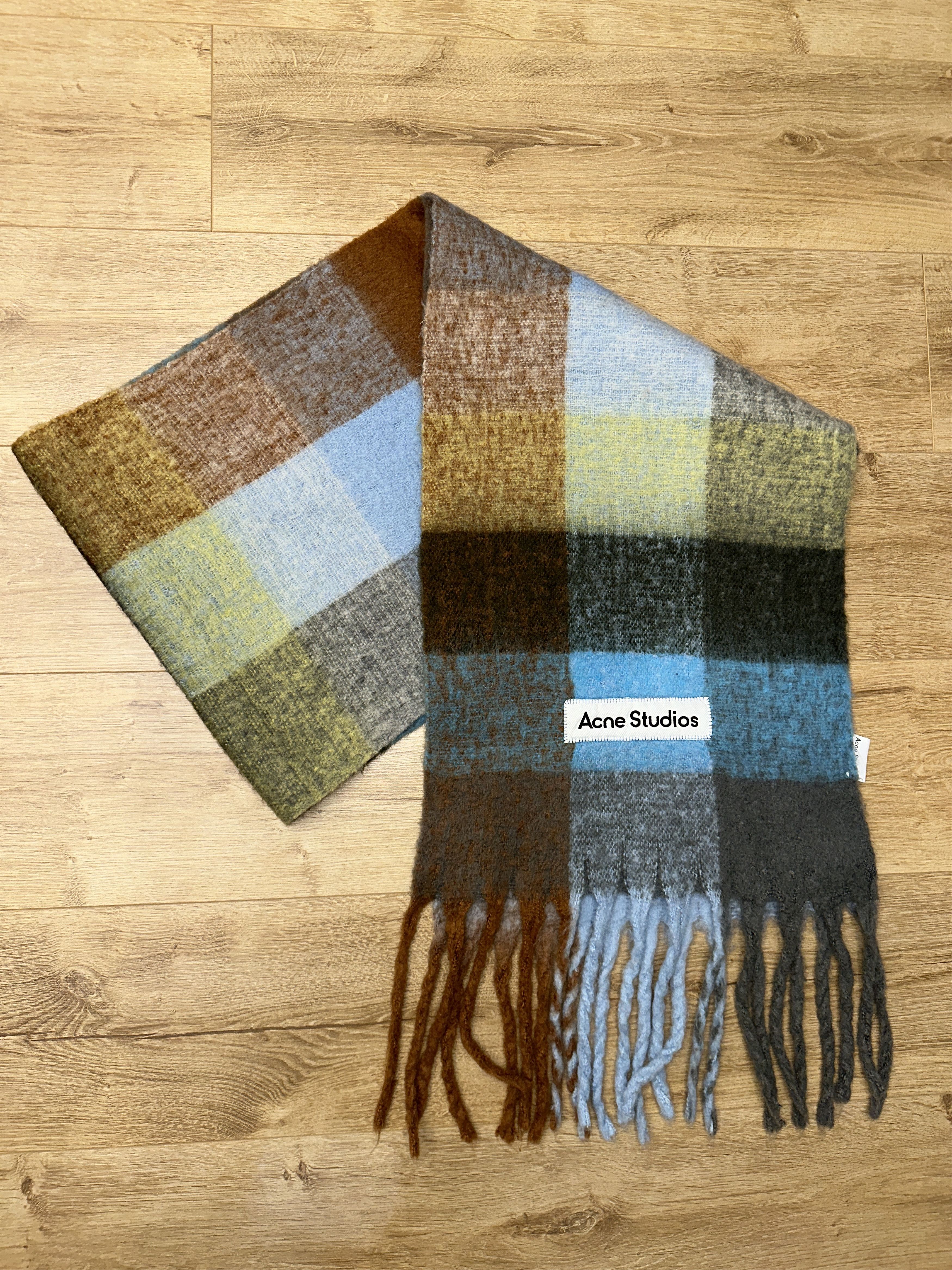 Acne Studios Acne Studios Mohair Wool Scarf Unisex Italy 250 X 35 Cm Size ONE SIZE - 2 Thumbnail