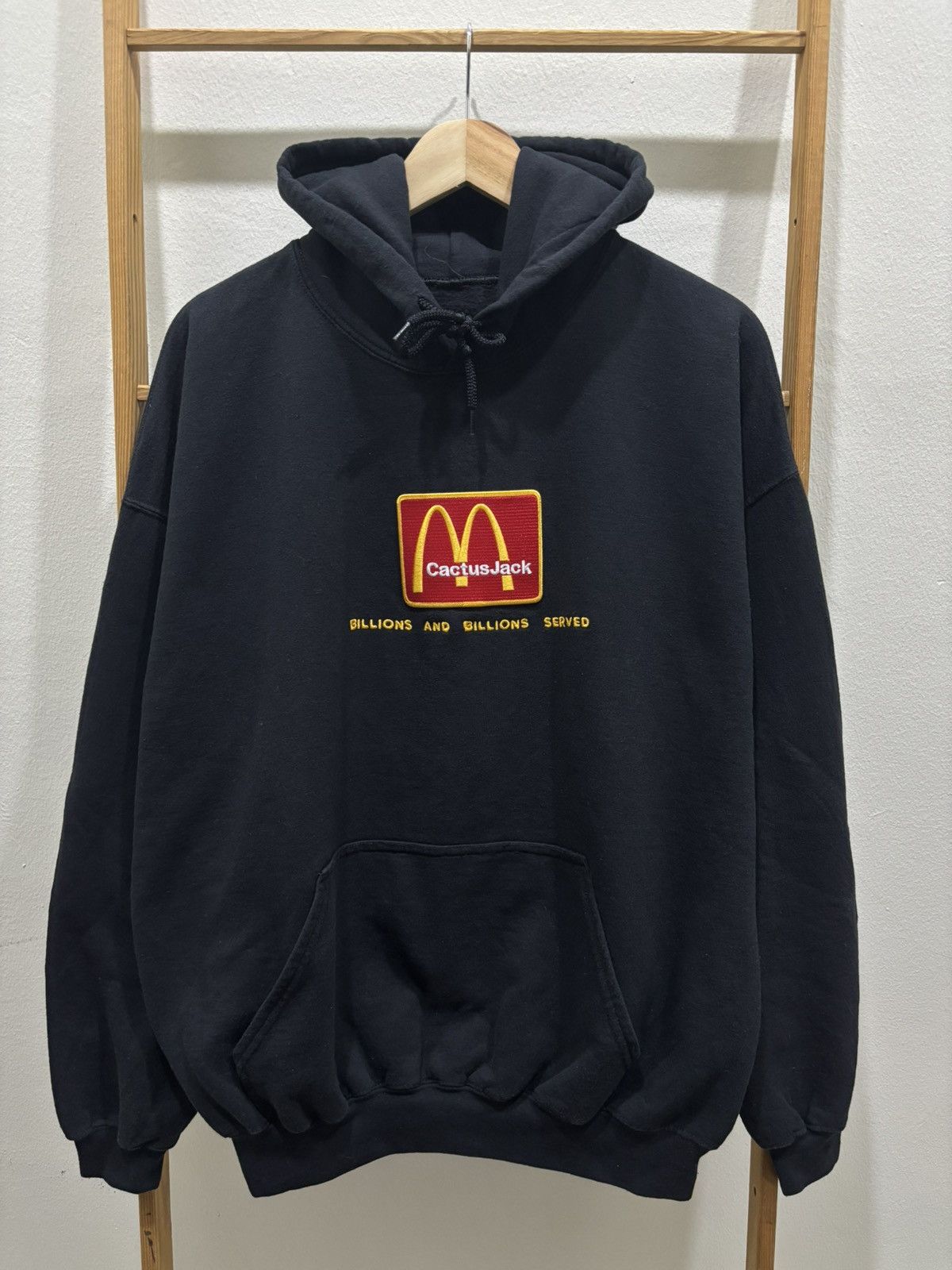 Travis Scott Travis Scott McDonald’s Cactus Jack Billions Served Hoodie Size US L / EU 52-54 / 3 - 1 Thumbnail