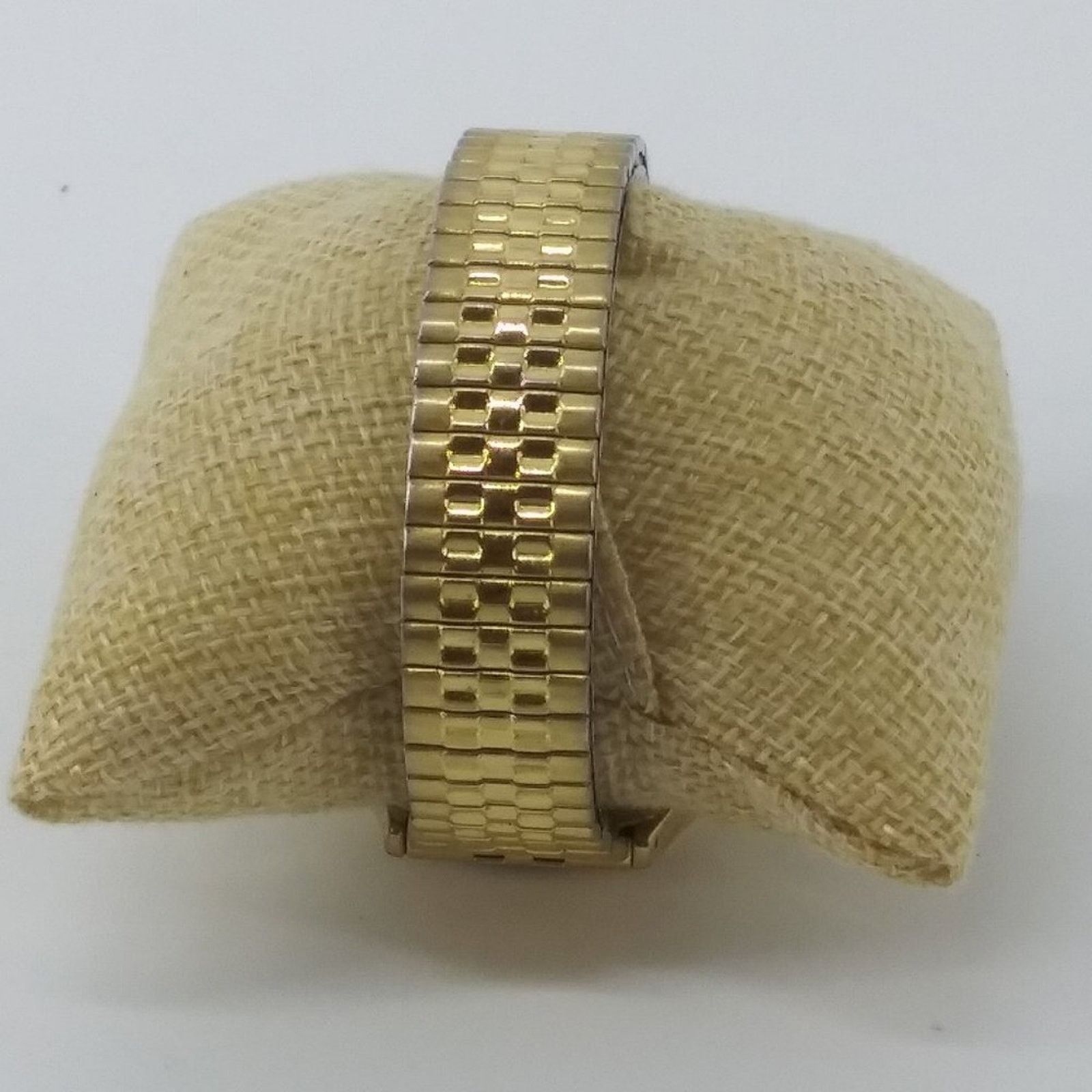 Other Vintage Men's LTD Gold Tone Bracelet Wristwatch Stainless Size ONE SIZE - 11 Thumbnail