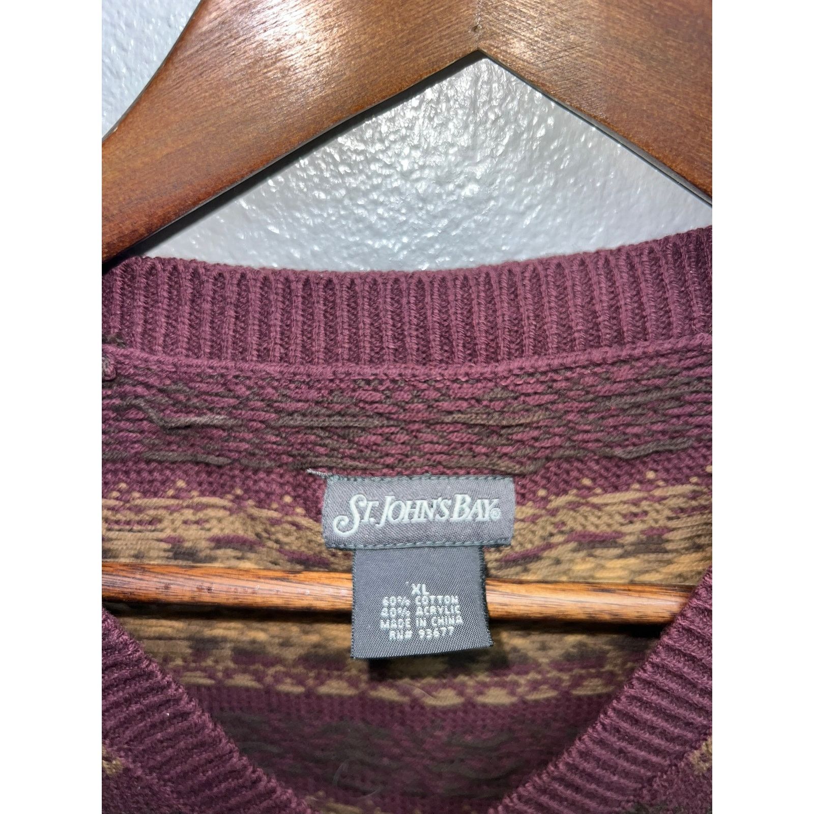St. Johns Bay St. Johns Bay Sweater Vest Maroon Gold Design V Neck X-Large Size US XL / EU 56 / 4 - 6 Thumbnail