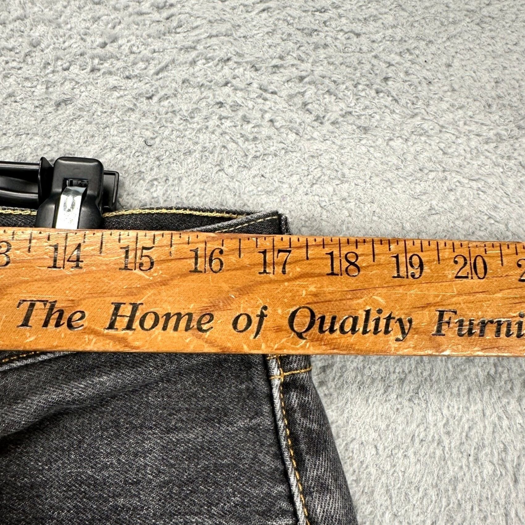 Levi's Levi's 501 Jeans Mens Straight 34x31 Grey Distressed Red Tab Denim 100% Cotton Vintage Preppy Tag Size 34x31 Mens Classic Casual Shirts? Size US 34 / EU 50 - 7 Thumbnail