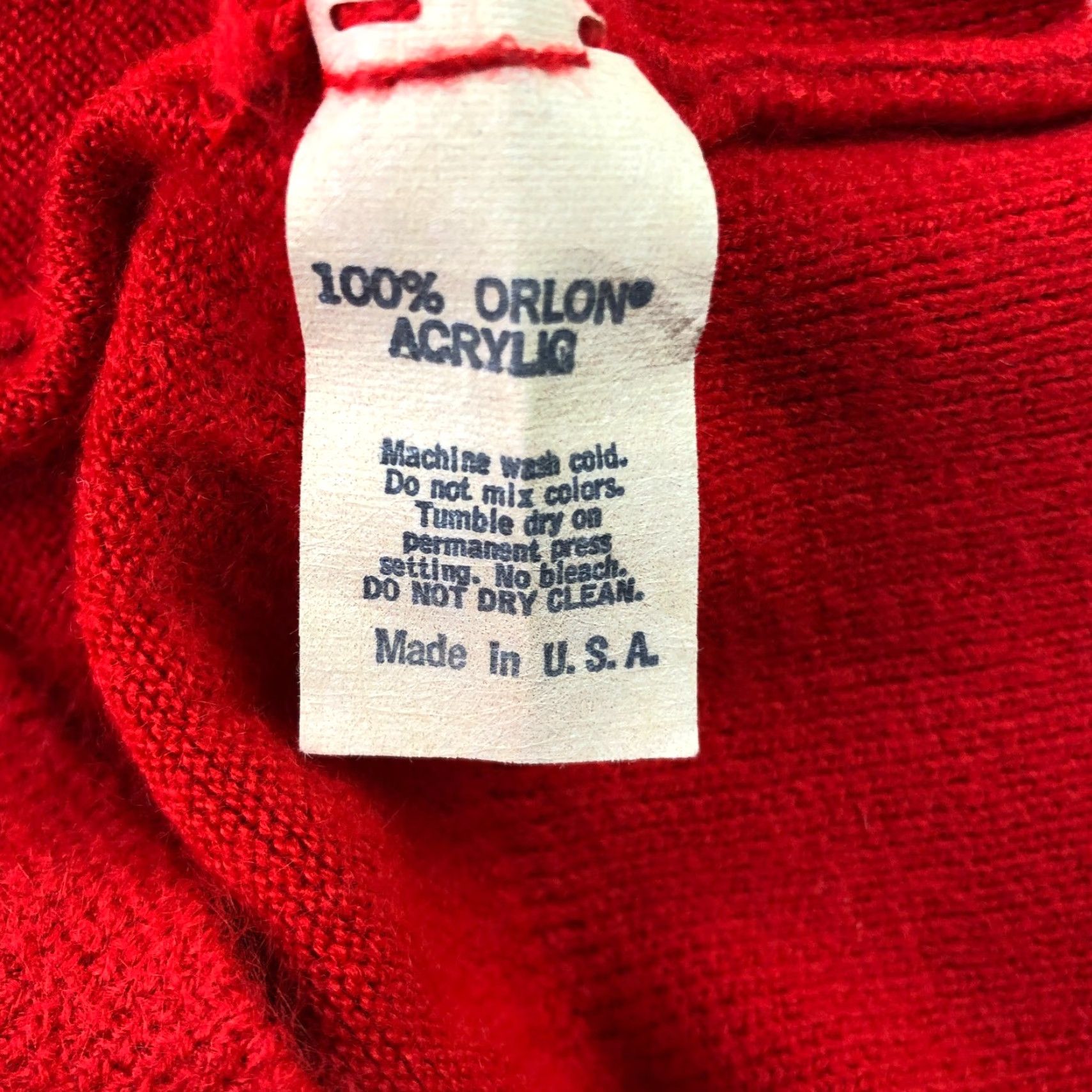 Pierre Cardin VINTAGE Pierre Cardin Men's Sweater Red L V-Neck Pullover Shirt? Size US L / EU 52-54 / 3 - 4 Thumbnail