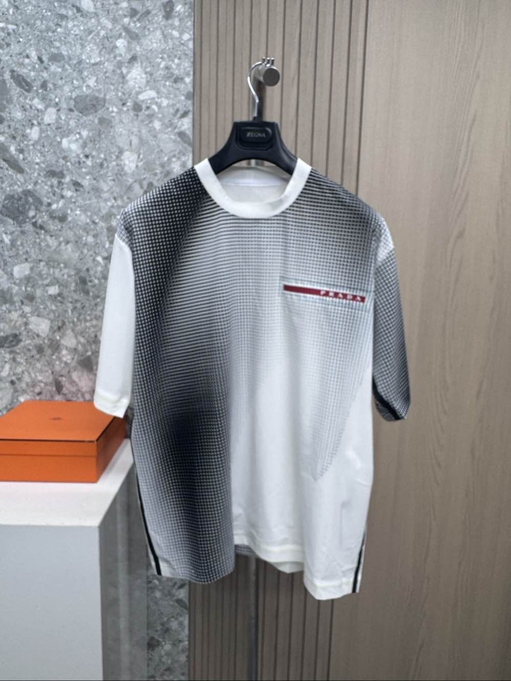 Prada Prada Grid Print Technical T-Shirt Size XXL Size US XXL / EU 58 / 5 - 1 Thumbnail