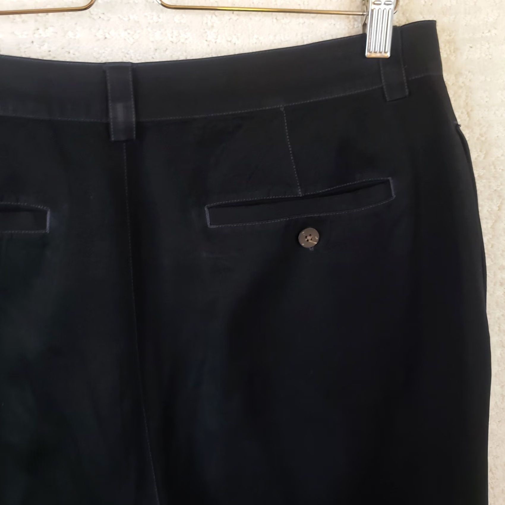 Tommy Bahama Tommy Bahama Shorts Mens 34x9 Black Silk Pleated Relaxed Tropical Luxury Chino Beach 90s? Size US 34 / EU 50 - 7 Thumbnail