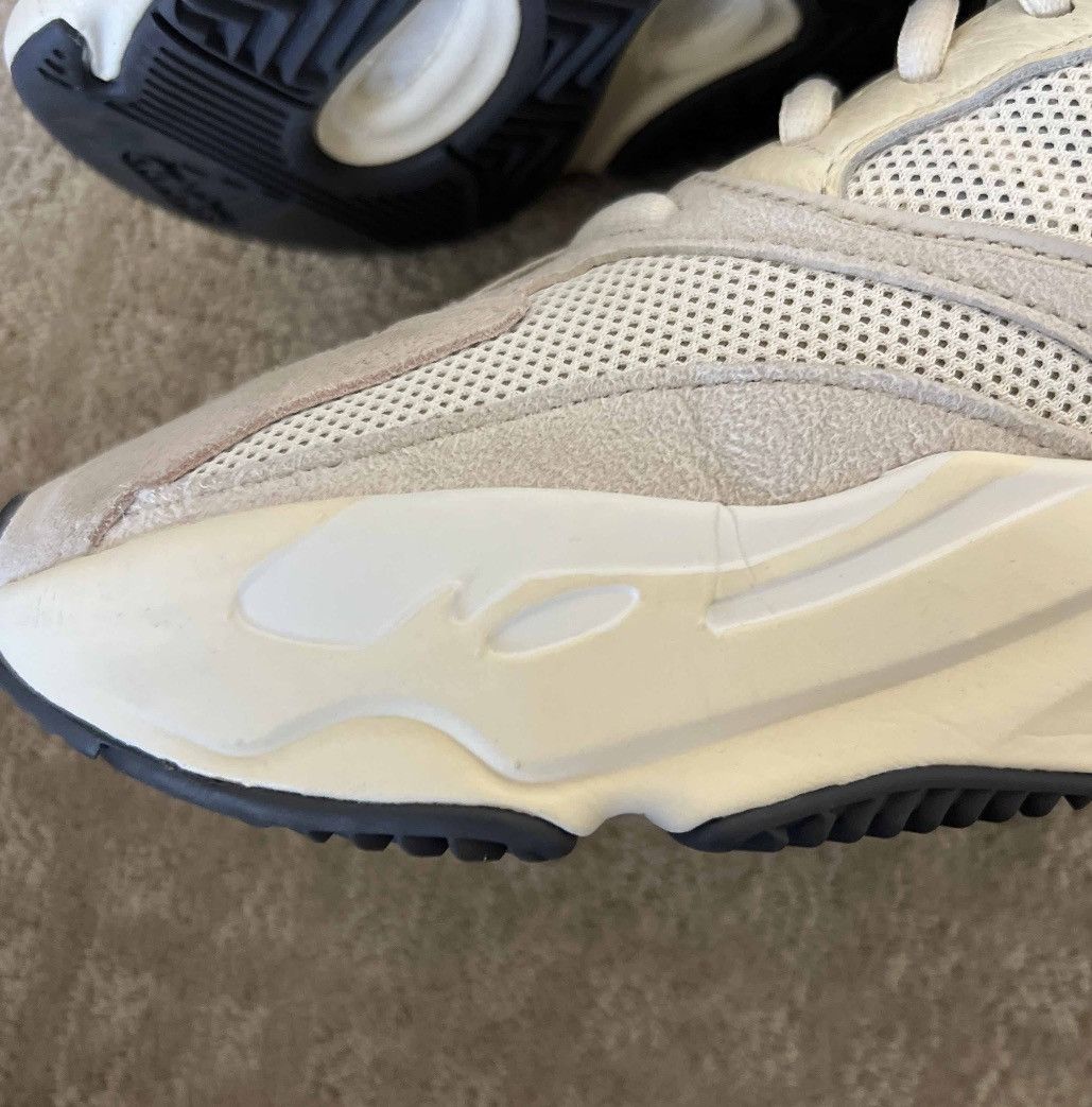 Adidas Yeezy 700 Analog Size 7 Size US 7 / EU 40 - 8 Thumbnail