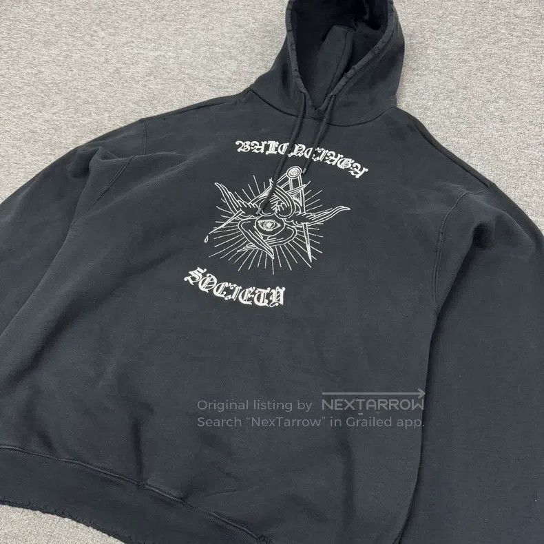 Balenciaga Balenciaga Evil Eye Hoodie Size US XS / EU 42 / 0 - 3 Thumbnail