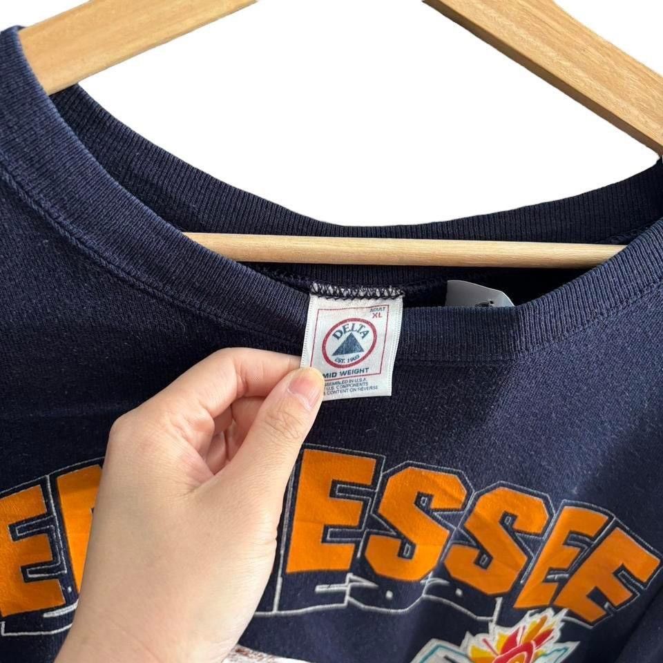 NFL × Vintage Vintage Tenessee sweatshirt size: XL Size US XL / EU 56 / 4 - 3 Thumbnail