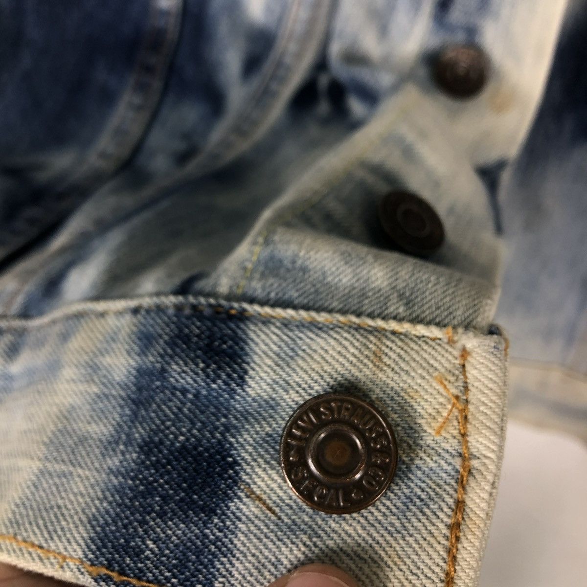Levi's 🔥80’s TRUE VINTAGE BIG E TANK TOP TRUCKER DENIM CUSTOM Size US M / EU 48-50 / 2 - 13 Thumbnail