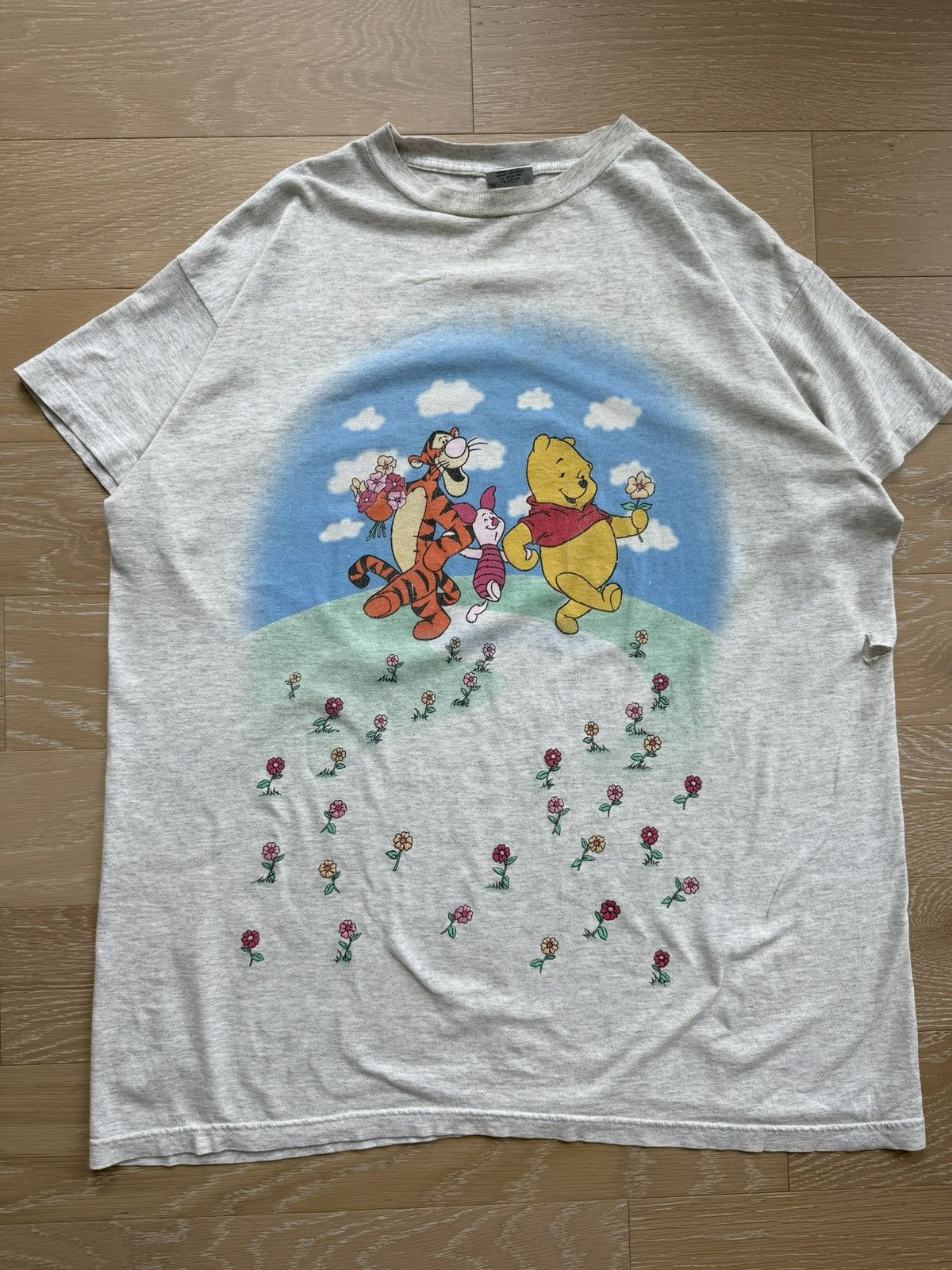 Disney Vintage Winnie the Pooh Tigger Piglet Flower Sleep Shirt Size L / US 10 / IT 46 - 2 Thumbnail