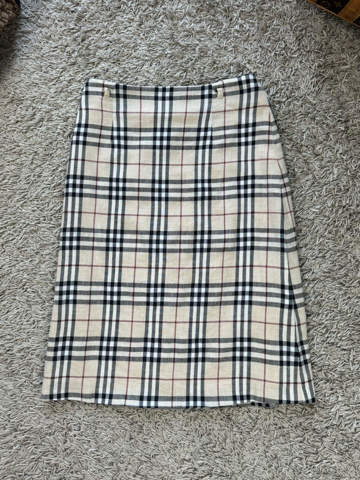 Burberry × Vintage Vintage wool skirt Burberry Nova Check 90s original Size 30" / US 8 / IT 44 - 1 Thumbnail