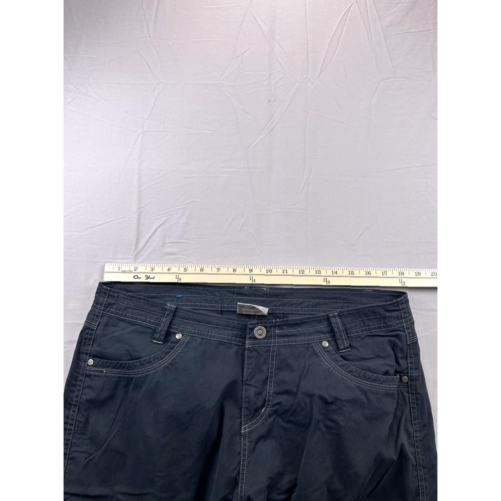 Vintage Kuhl Cargo Pants Womens 14 Regular Gray Twill Relaxed Straight Leg Hiking Outdoor Casual Travel Size 36" / US 14 / IT 50 - 3 Thumbnail