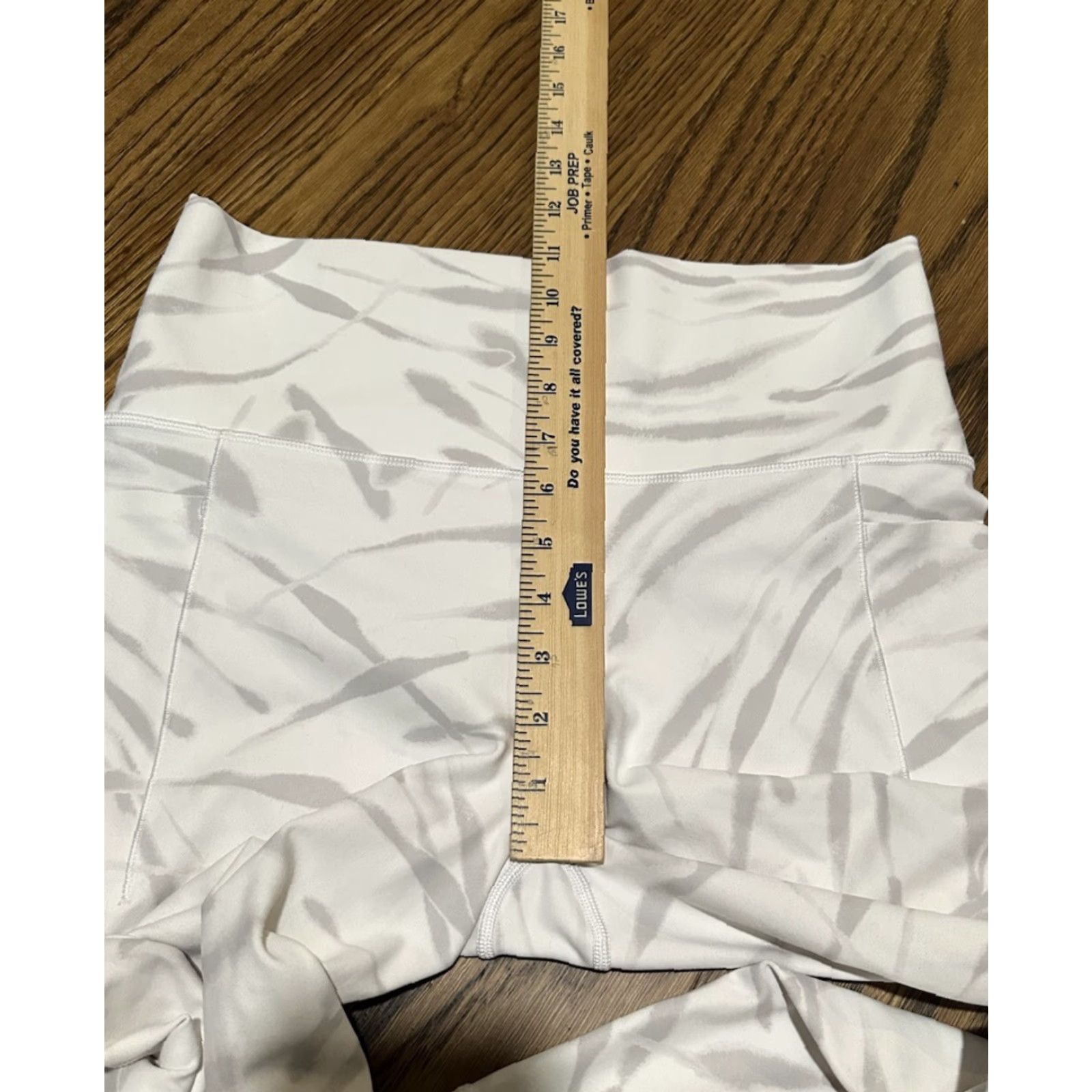 Athleta Athleta Leggings Womens Medium White Salutation Stash Pocket II 7/8 Tight Size 32" / US 10 / IT 46 - 7 Thumbnail