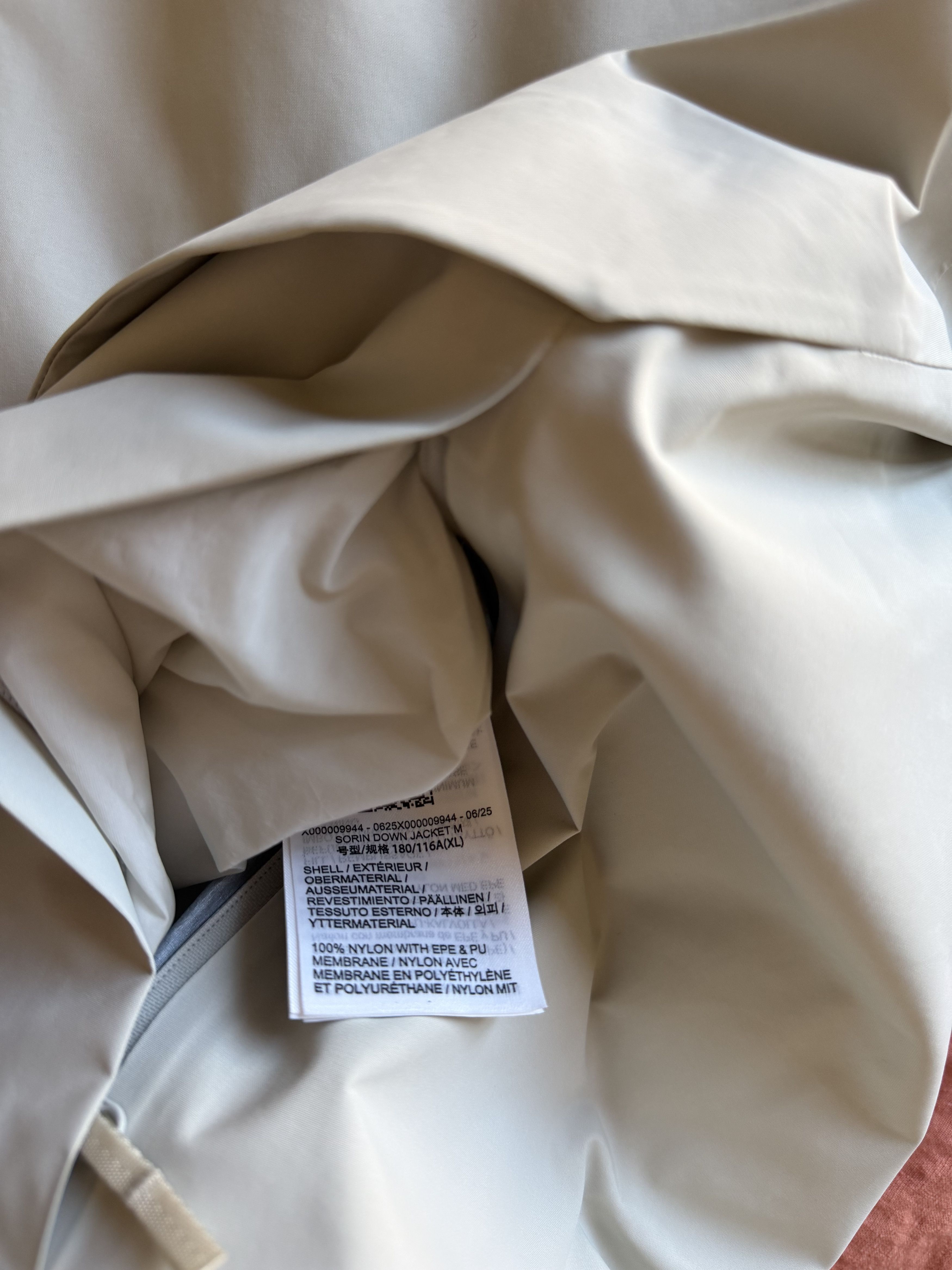 Veilance Arc'Teryx Veilance Sorin Down Jacket in Dark Cocoon White Size US XL / EU 56 / 4 - 9 Thumbnail