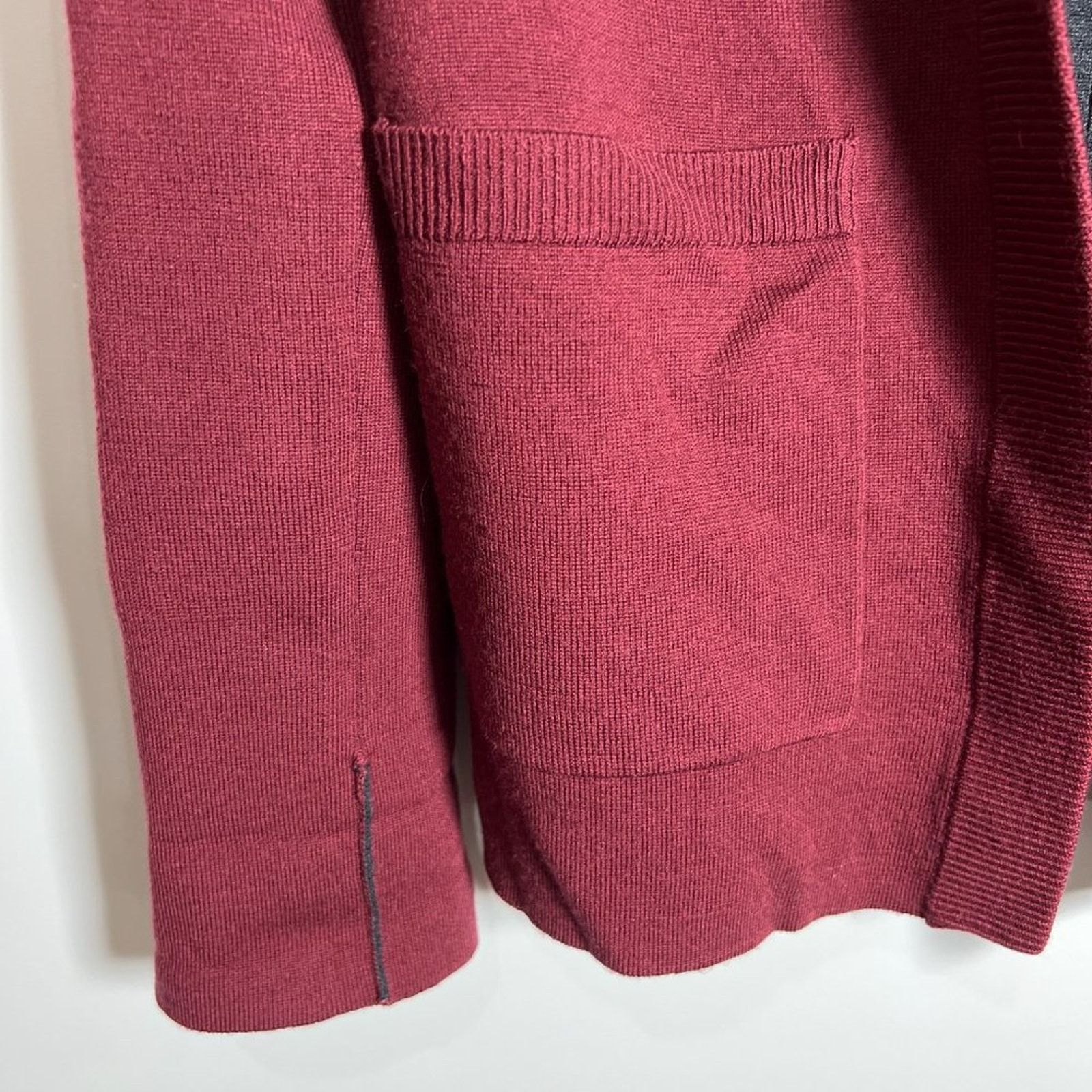 Lululemon Lululemon Merino Wool Wrap Cardigan Size 4 Maroon Size S / US 4 / IT 40 - 10 Thumbnail