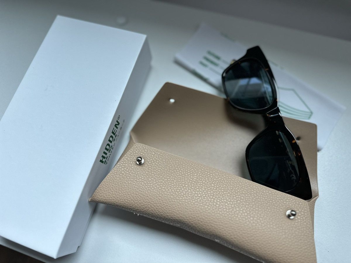 HIDDEN Ludlow Sunglasses in Tortoise (MEMBERS EXCLUSIVE) Size ONE SIZE - 9 Thumbnail