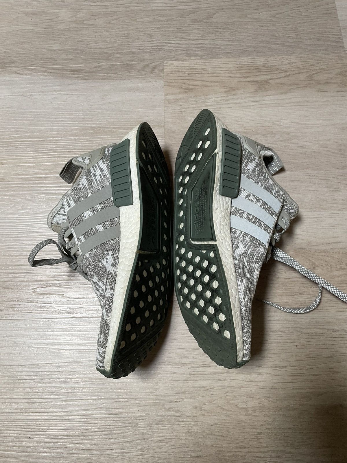 Adidas Adidas NMD R1 Digicamo Green Size US 8.5 / EU 41-42 - 3 Thumbnail