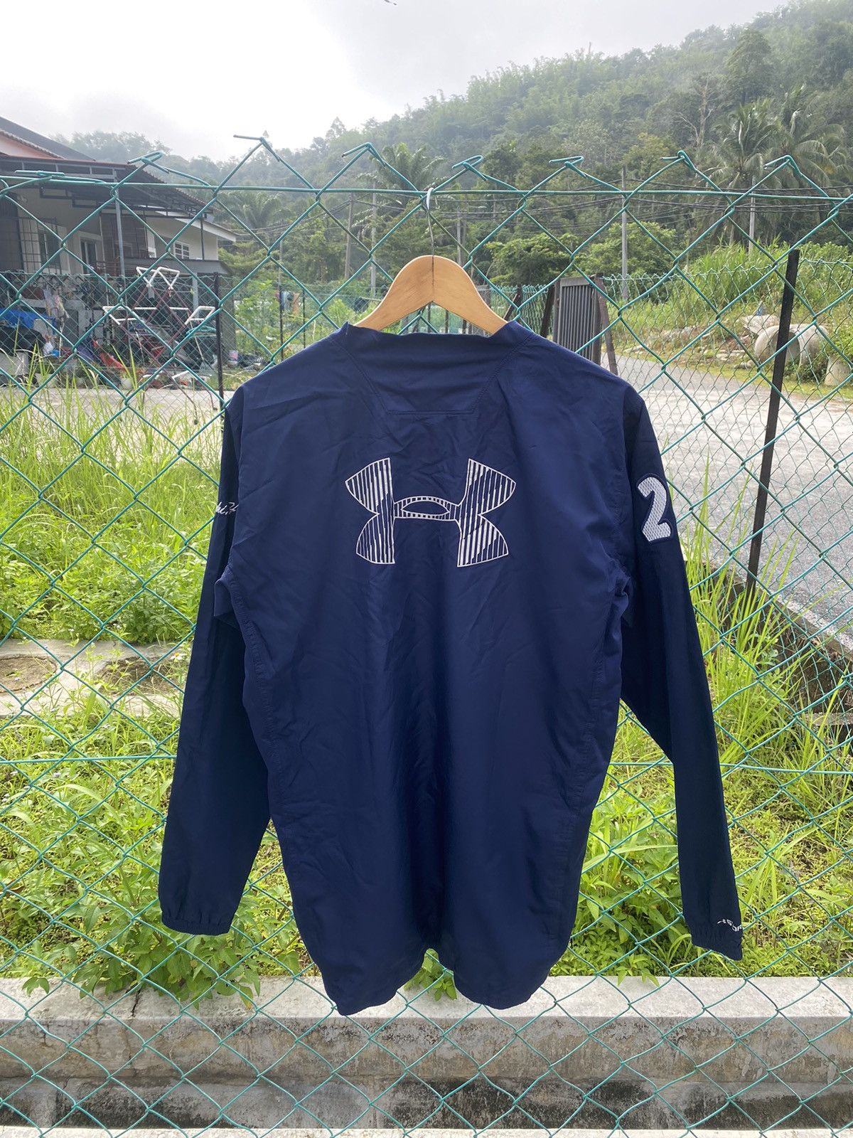 Under Armour ⚡️Steals⚡️Under Armour spellout training sweater Size US L / EU 52-54 / 3 - 2 Thumbnail