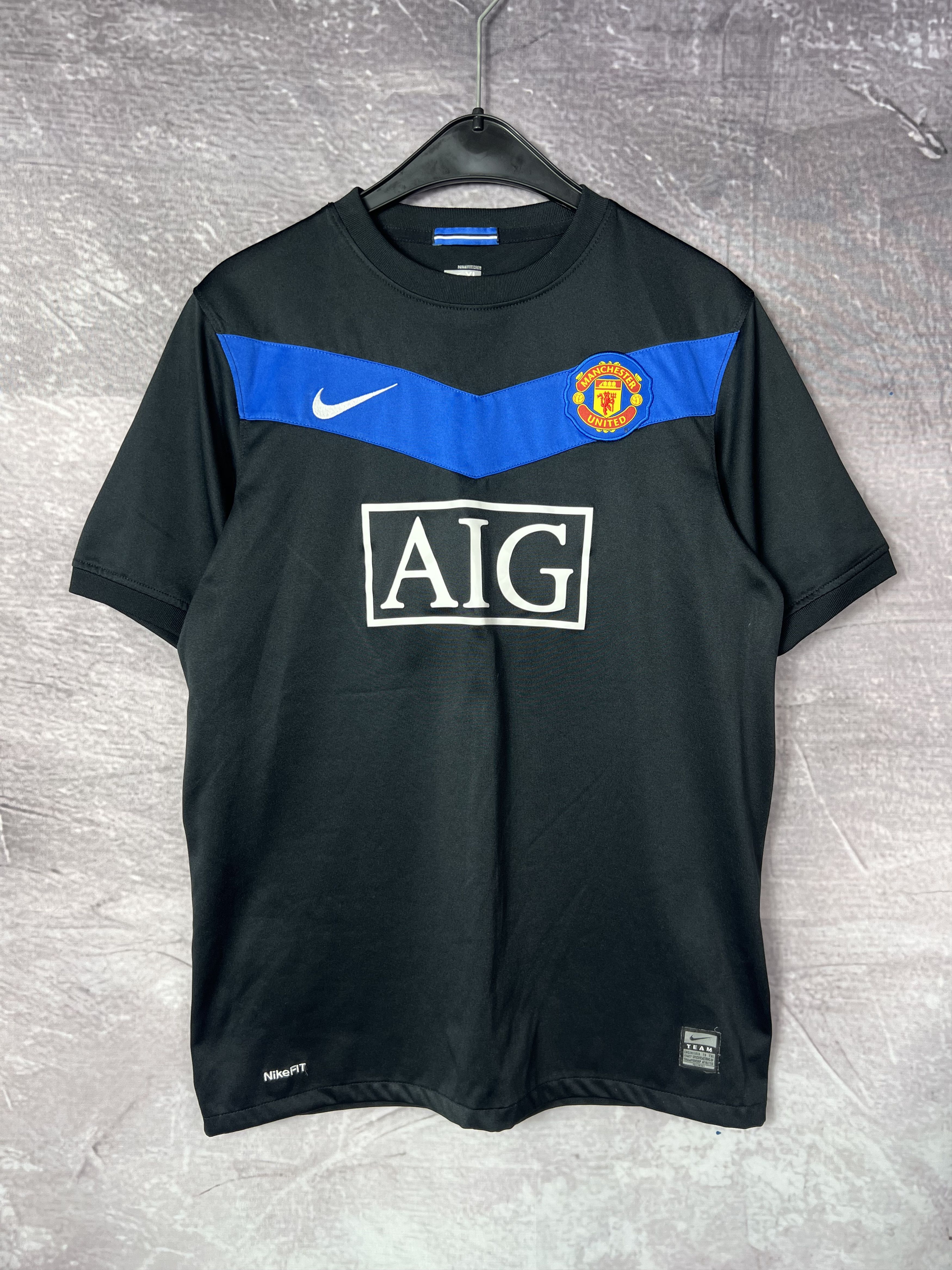 Nike Vintage Nike Manchester United Soccer Jersey T-shirt Size US S / EU 44-46 / 1 - 1 Thumbnail