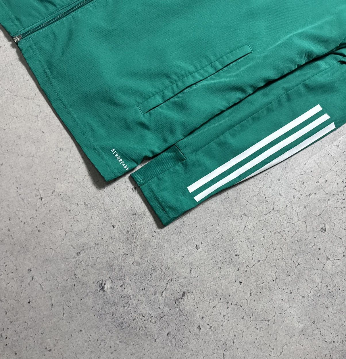 Adidas Adidas FC Celtic Nylon Football Full Zip Jacket Soccer Size US S / EU 44-46 / 1 - 3 Thumbnail