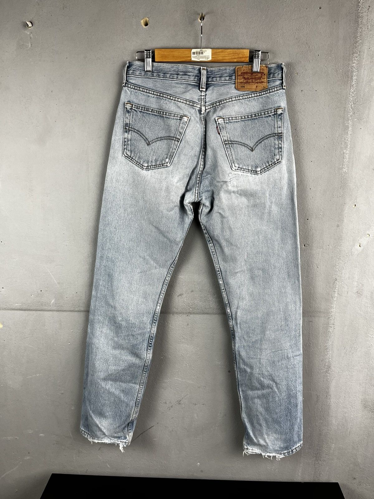 Levi's Levis 501 denim pants size 31-32 Size US 31 - 3 Thumbnail