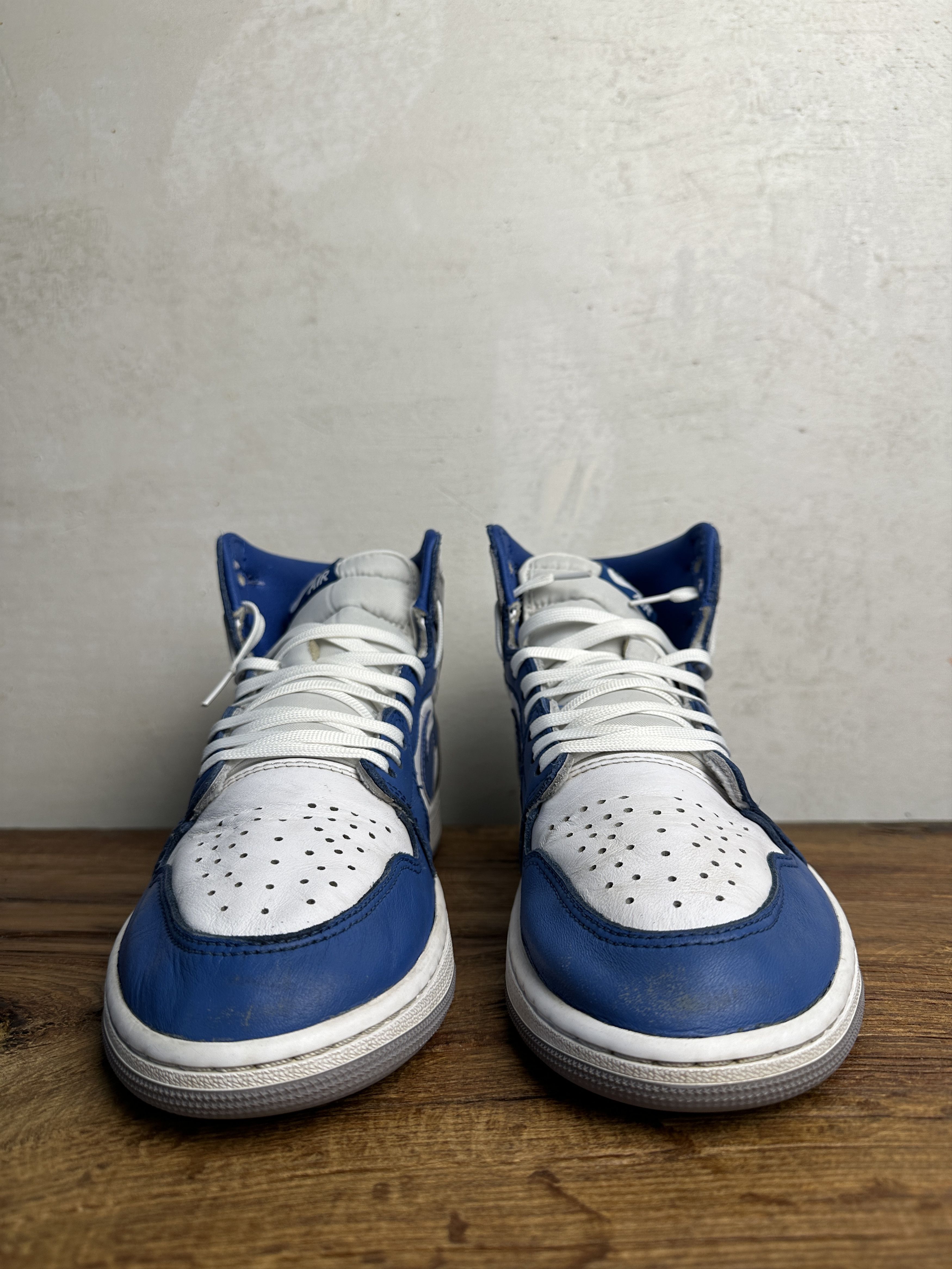 Jordan Brand Jordan 1 Retro High OG True Blue Men's Size US 10.5 / EU 43-44 - 4 Thumbnail