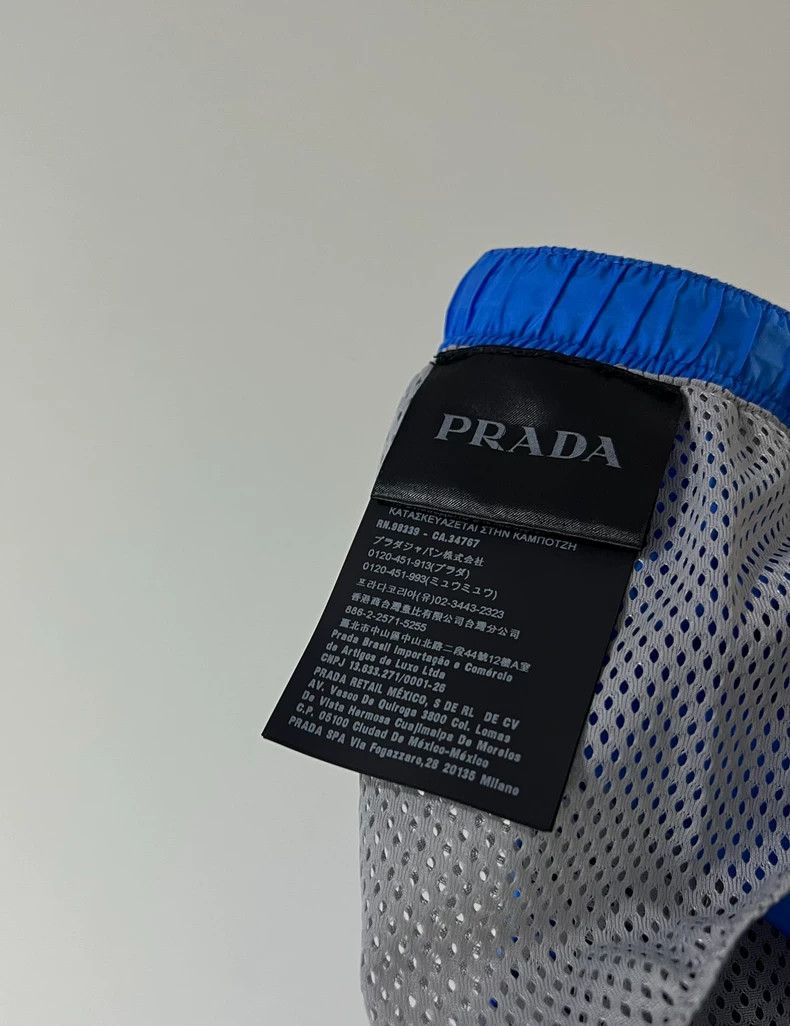 Prada Prada Shorts and beach pants 2501-Nextarrow Size US 30 / EU 46 - 5 Thumbnail