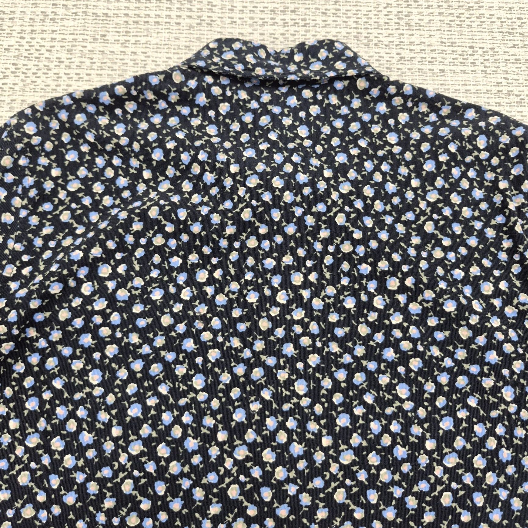 A.P.C. VINTAGE A.P.C. Button Up Shirt Mens Small Black Corduroy Floral Long Sleeve Casual Size US S / EU 44-46 / 1 - 7 Thumbnail