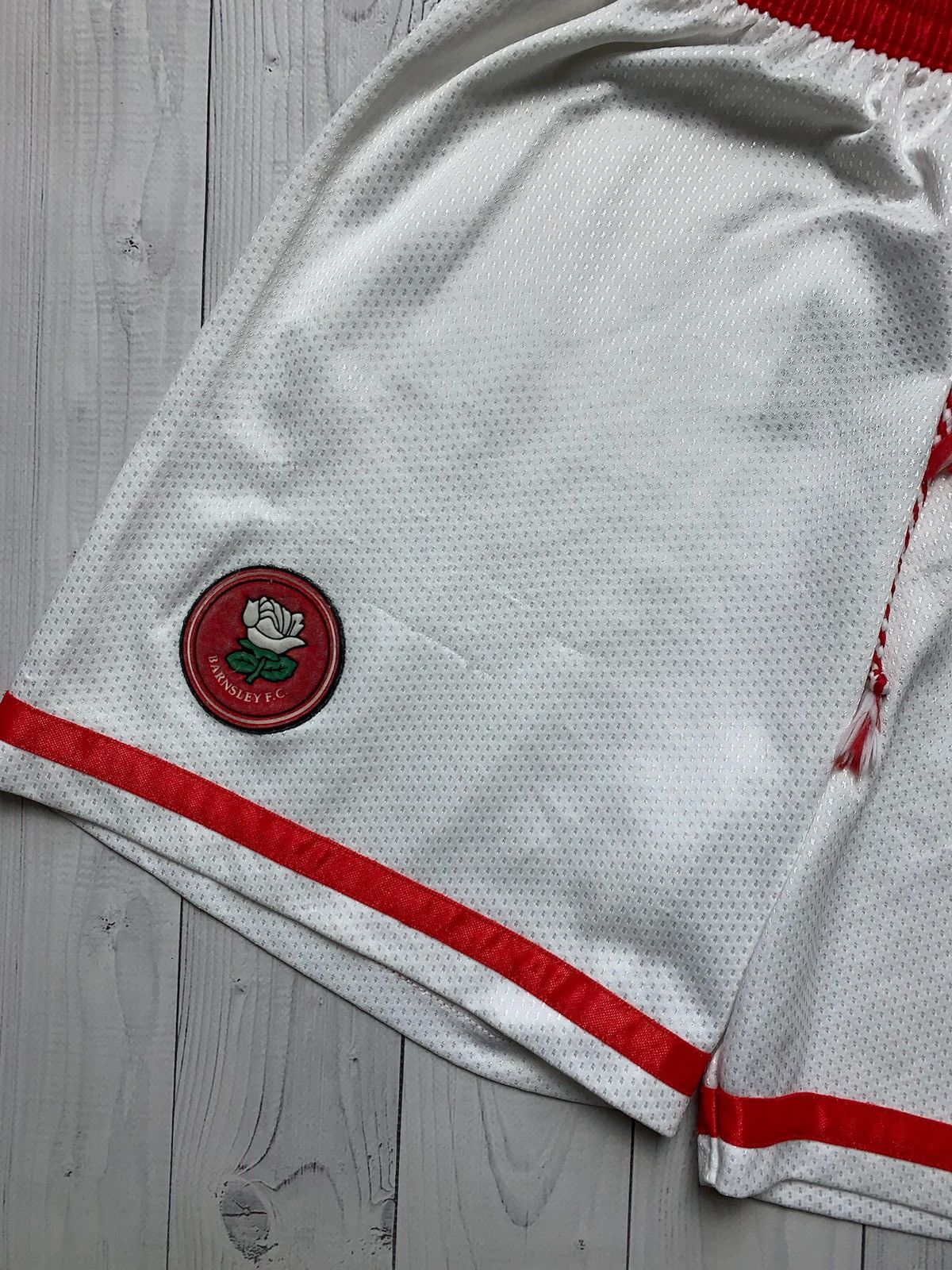 Vintage Vintage Barnsley Admiral soccer shorts size M retro Size US 32 / EU 48 - 3 Thumbnail