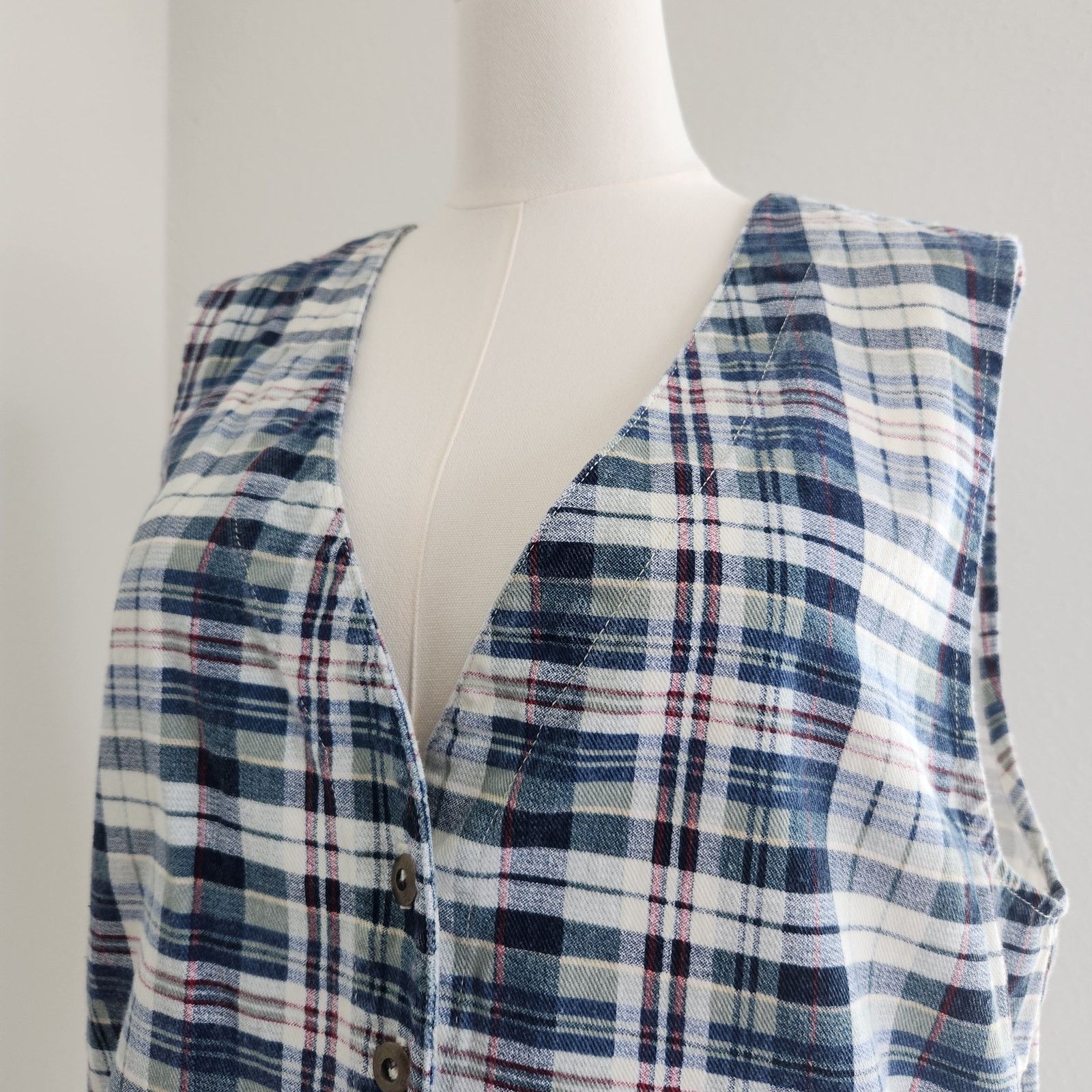 Cherokee 90 Cherokee Red White Blue Plaid Cotton Vest Button L Size L / US 10 / IT 46 - 3 Thumbnail