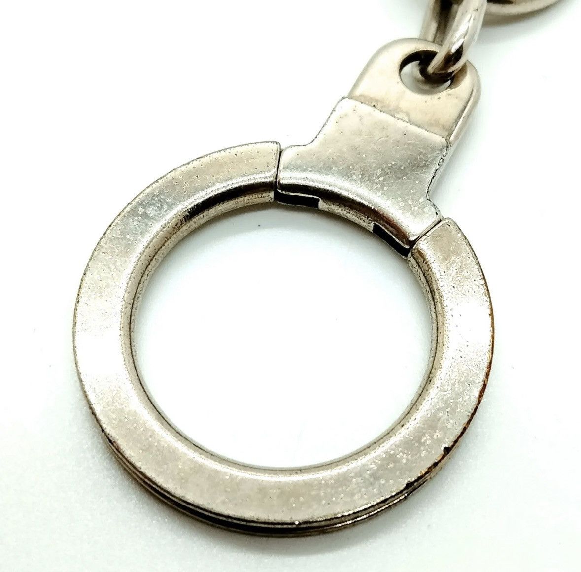Louis Vuitton Louis Vuitton Key Ring Size ONE SIZE - 3 Thumbnail