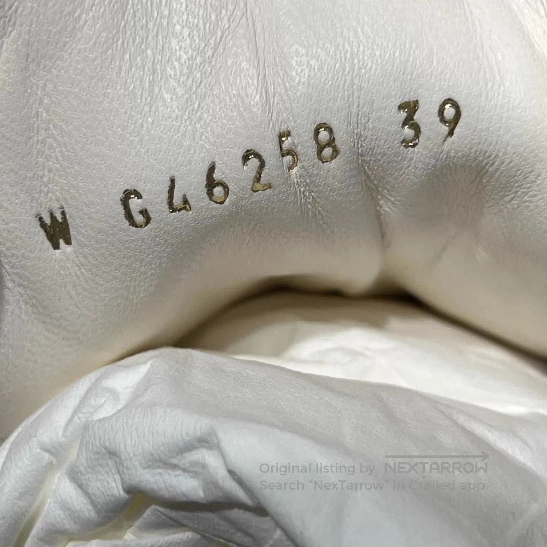 Chanel White Quilted Low-Top Sneakers. Size US 8.5 / EU 41-42 - 8 Thumbnail