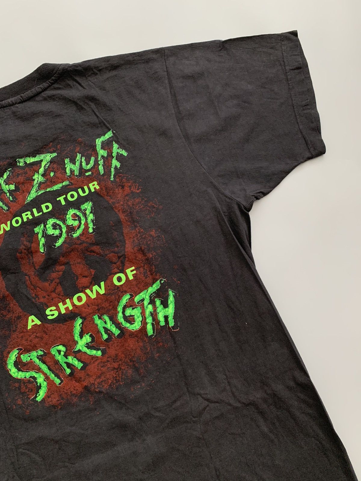 Band Tees Vintage Enuff Z Nuff 1997 World Tour Show Of Strength Tee Size US XL / EU 56 / 4 - 13 Thumbnail