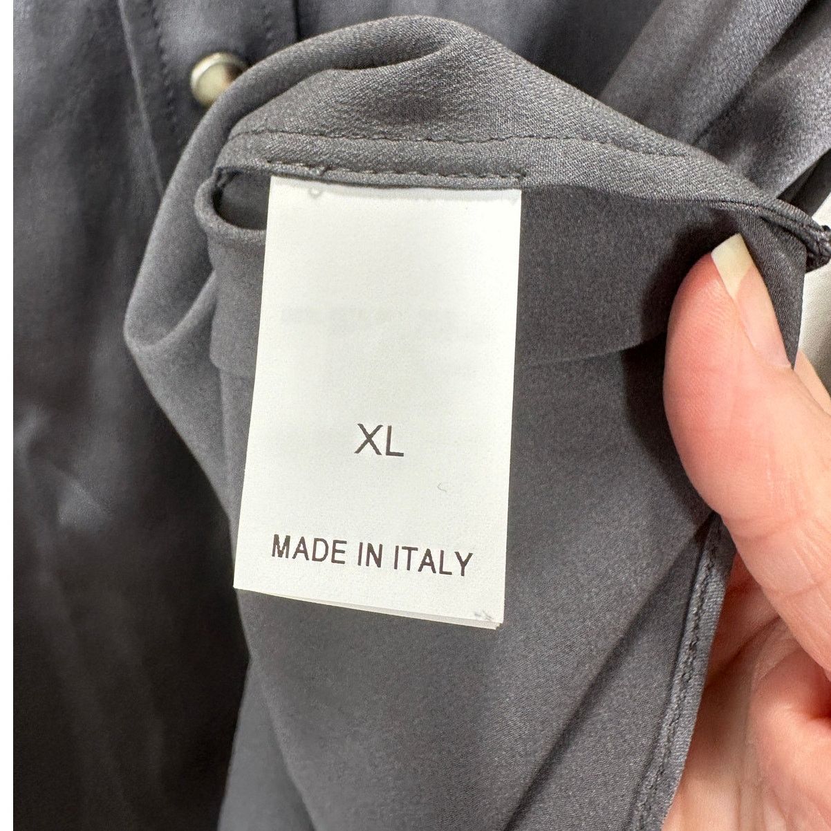 Brunello Cucinelli NWT Brunello Cucinelli Gray Silk Beaded Snap Shirt XL Size XL / US 12-14 / IT 48-50 - 8 Thumbnail