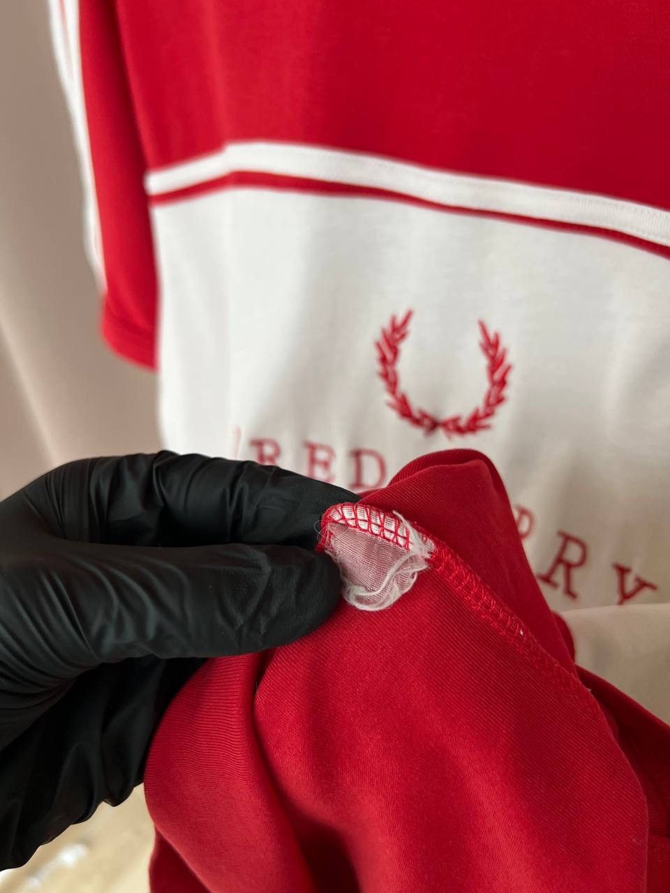 Fred Perry Fred Perry Vintage Big Logo T-Shirt Mens Size M/L Size US L / EU 52-54 / 3 - 11 Thumbnail