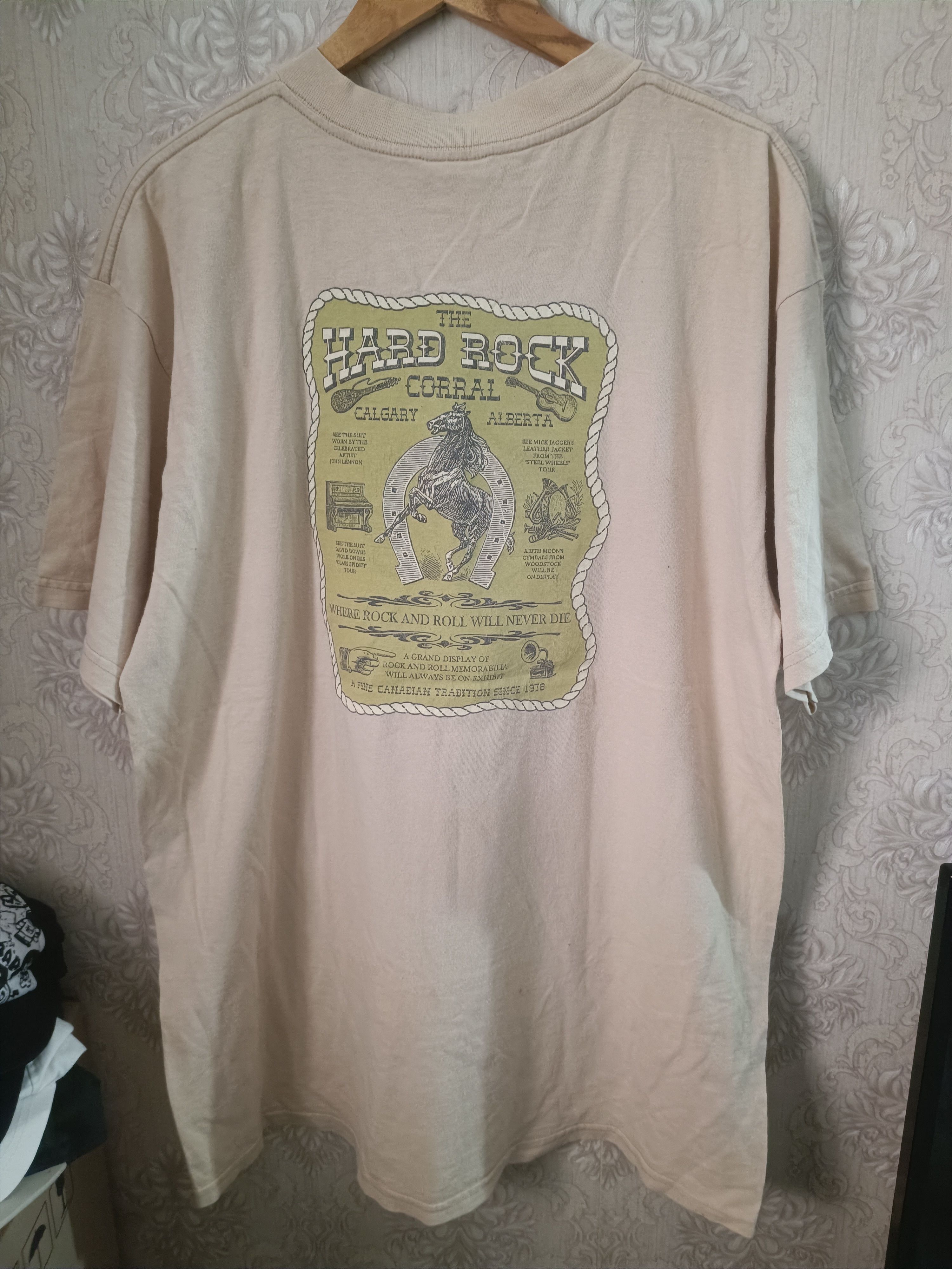 Hard Rock Cafe Vintage 90s Hard Rock Corral Showcasing Rock & Roll Memori T Size US XL / EU 56 / 4 - 1 Thumbnail