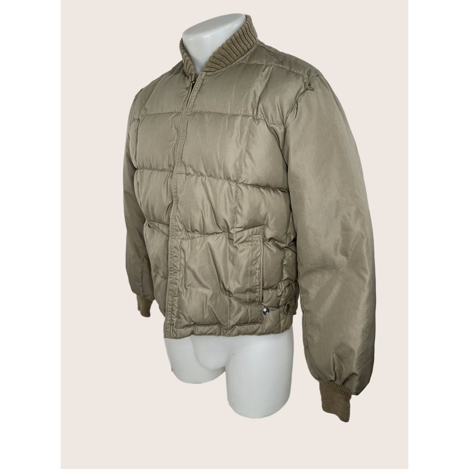 Vintage VINTAGE COMFY / SEATTLE QUILT DOWN INSULATED Jacket Mens S Beige / Khaki 80s 90s C6 Size US S / EU 44-46 / 1 - 1 Thumbnail