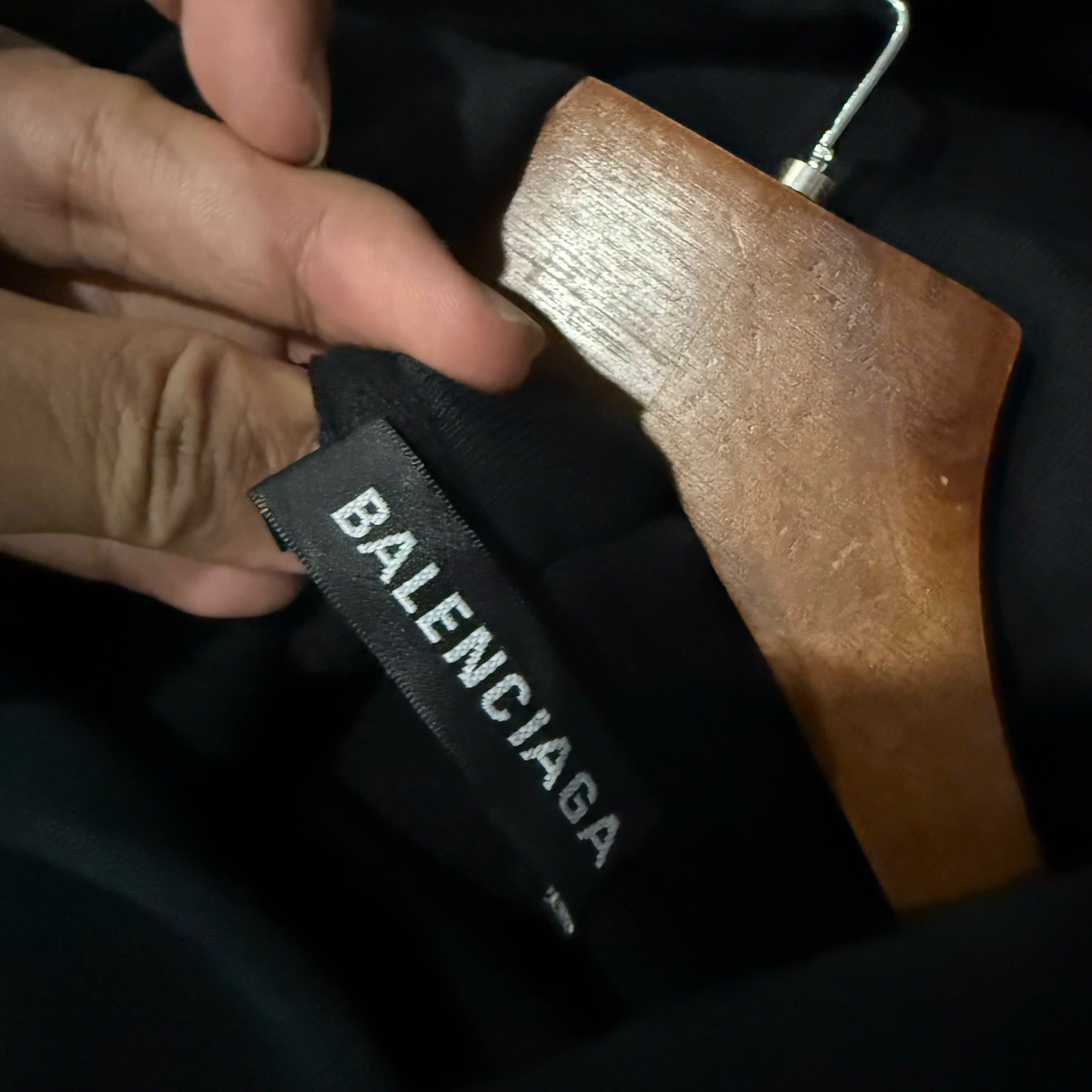 Balenciaga BALENCIAGA HOODIE Size US XS / EU 42 / 0 - 2 Thumbnail