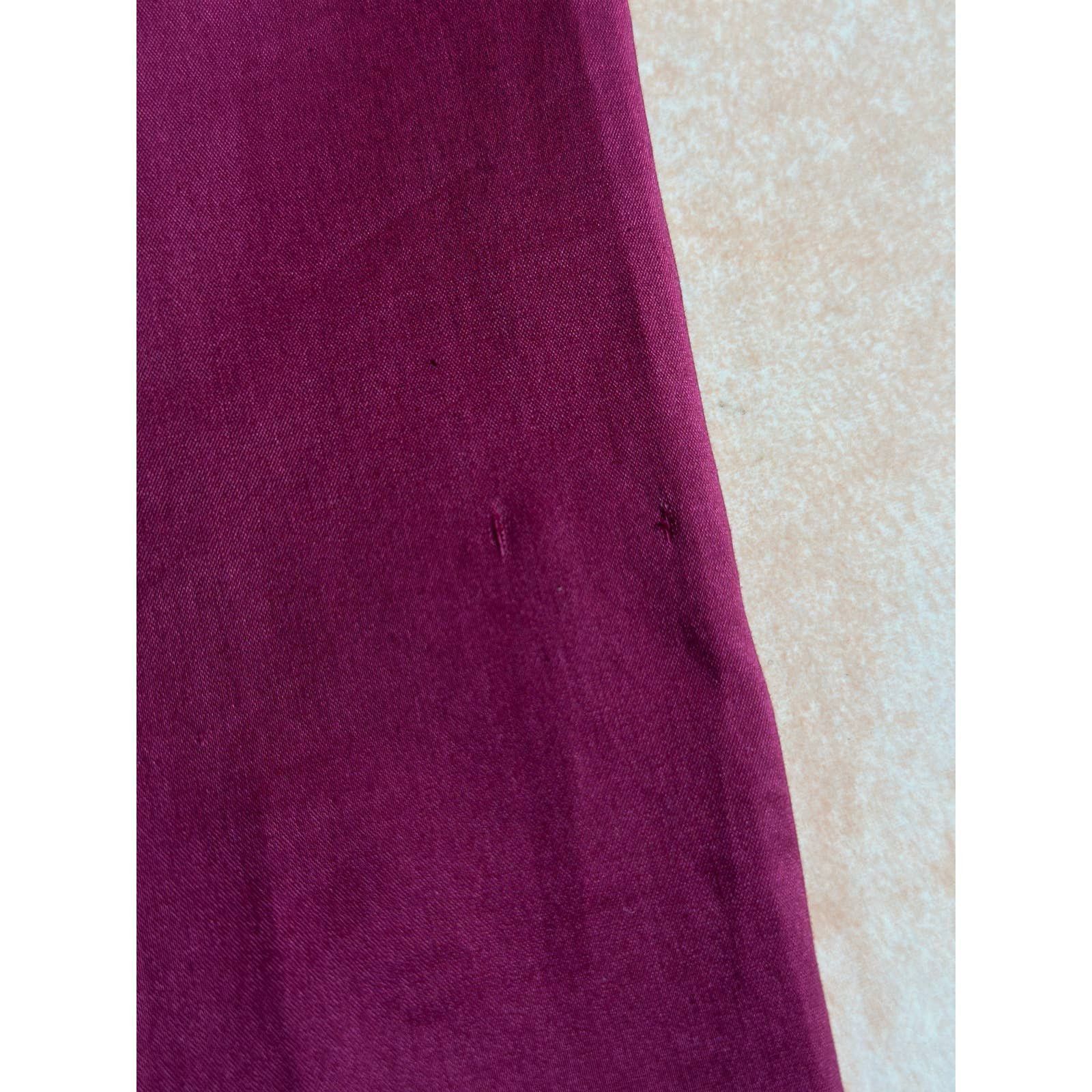 Ann Taylor Ann Taylor burgundy dress front pleats Dress size 6 Size M / US 6-8 / IT 42-44 - 4 Thumbnail