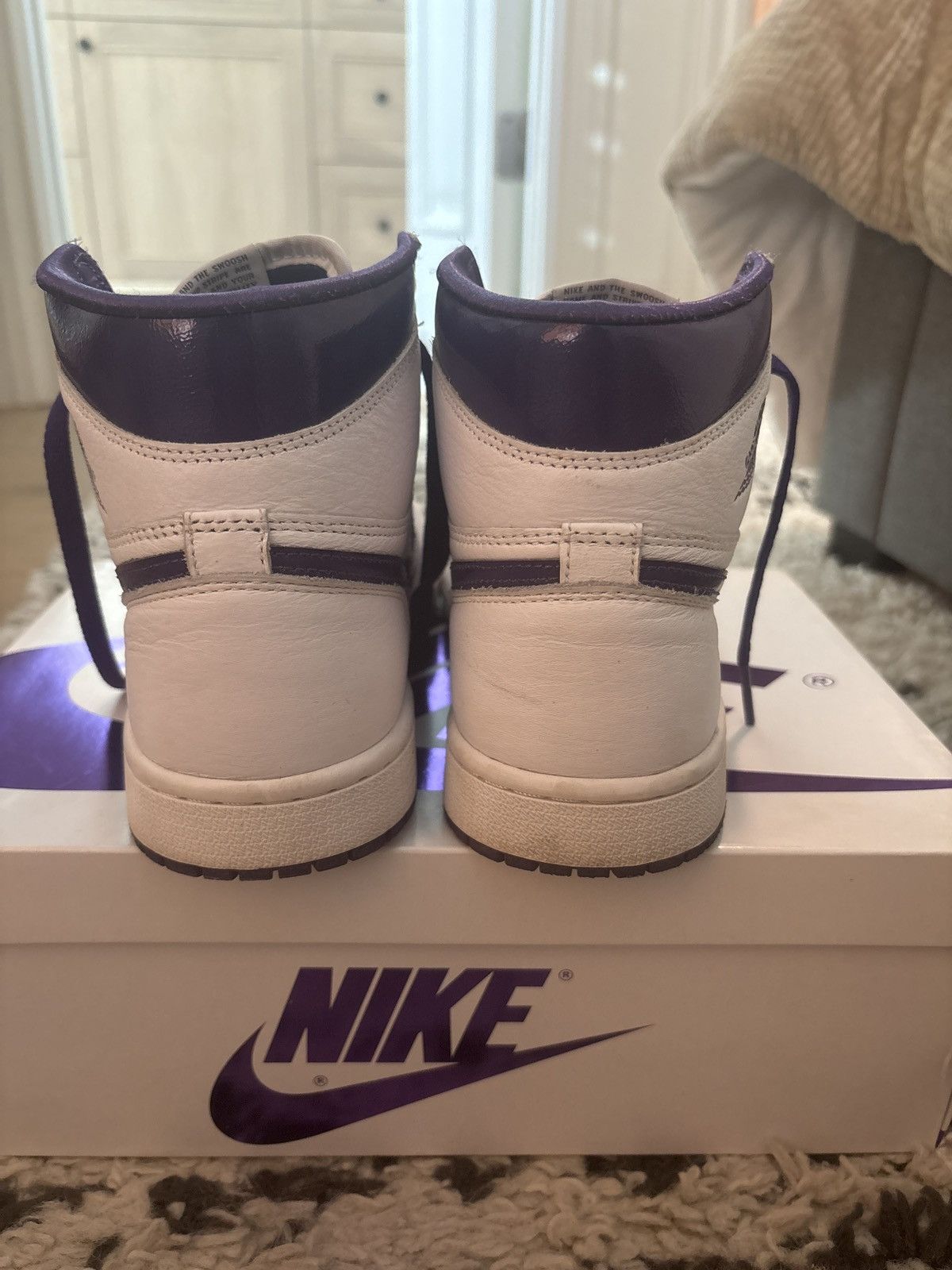 Nike Nike WMNS Air Jordan High OG Size US 9 / IT 39 - 5 Thumbnail