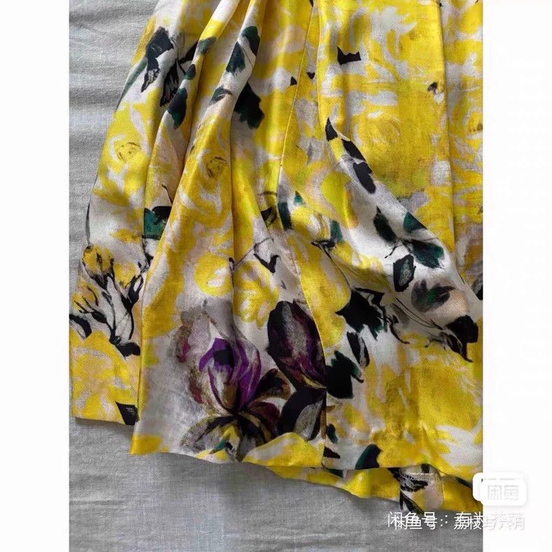 Dries Van Noten Dries Van Noten A beautiful half skirt with floral, bird a Size 33" - 5 Thumbnail