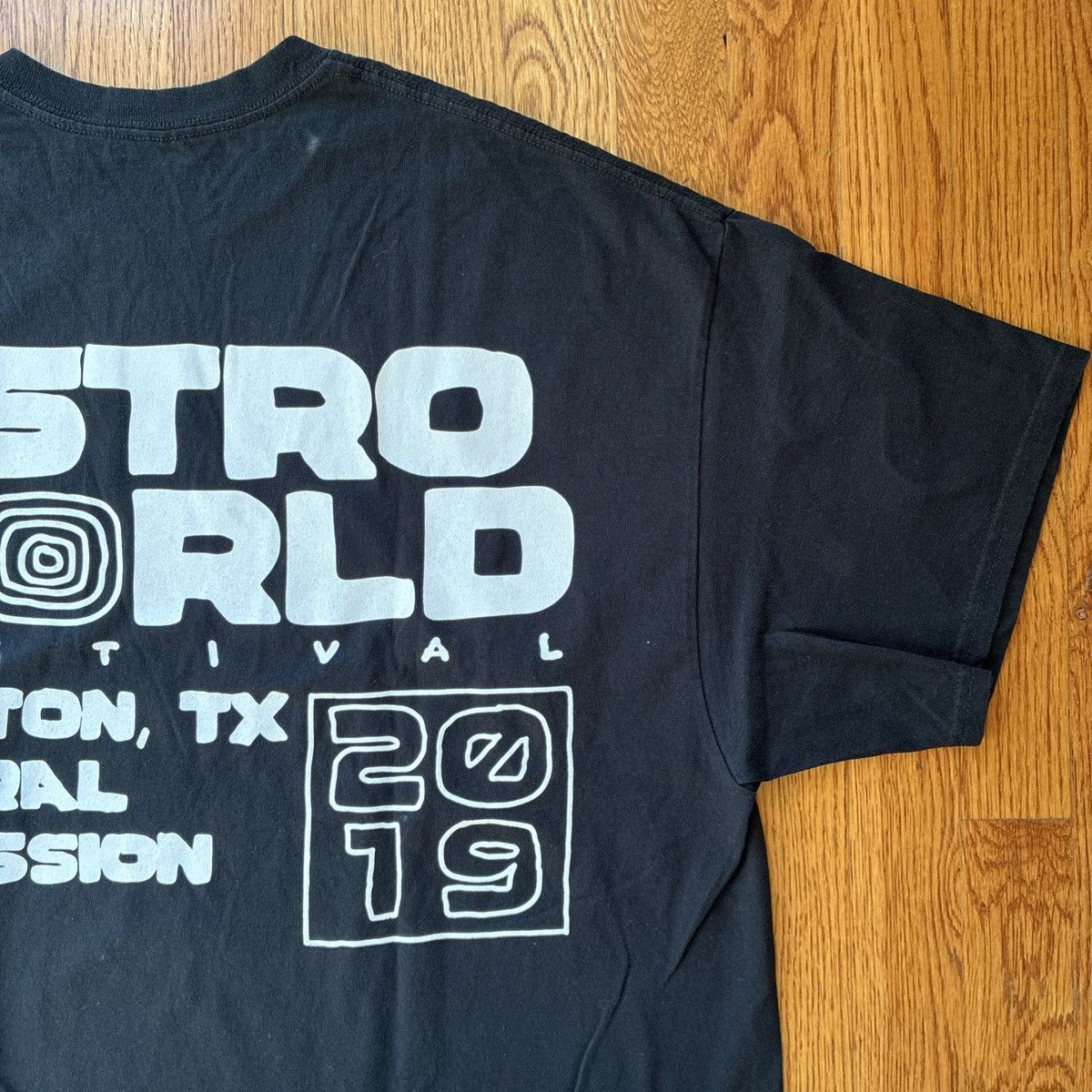 Travis Scott XL Travis Scott Astroworld Houston 2019 Staff Tee Black New Size US XL / EU 56 / 4 - 5 Thumbnail