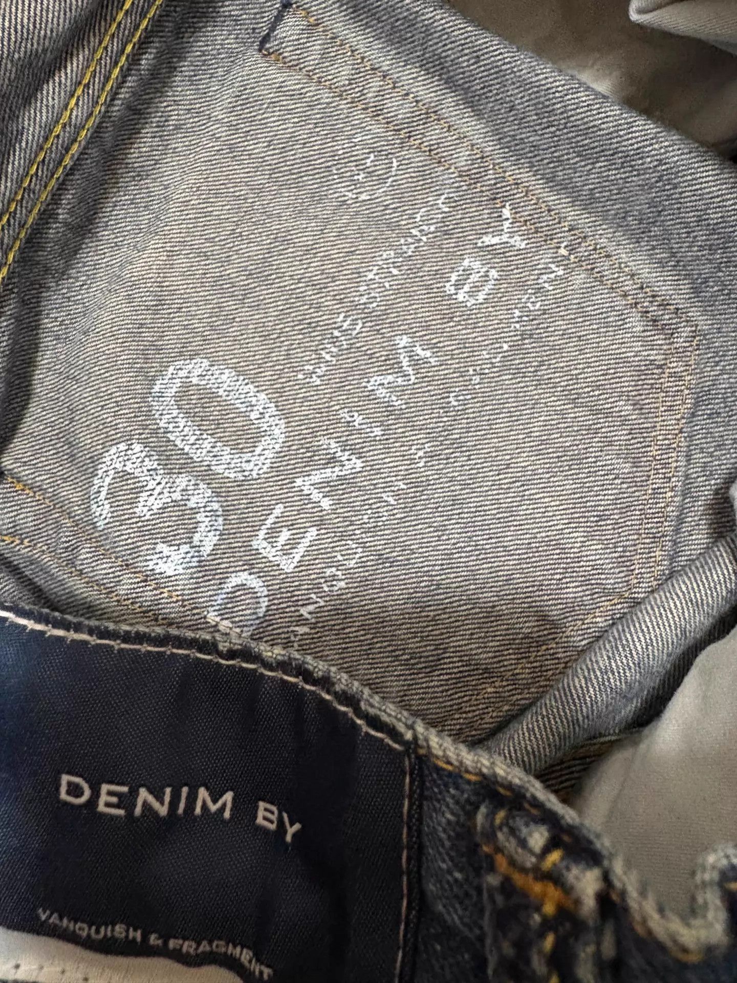 Vanquish VANQUISH & FRAGMENT Jeans W30 Intense Wash L Bolt Size US 30 / EU 46 - 8 Thumbnail