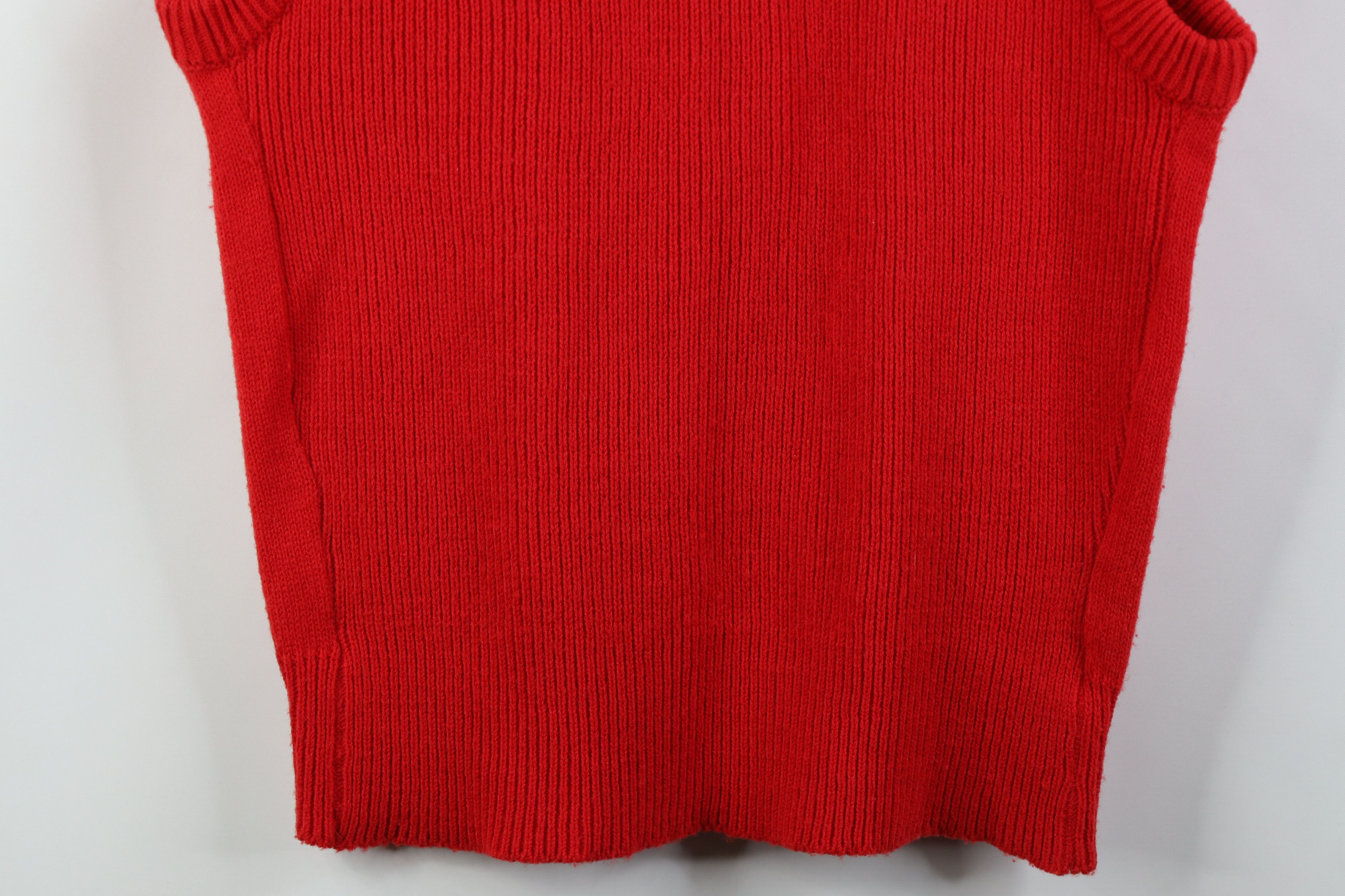 Vintage Vintage 60s 70s Streetwear Cable Knit Sweater Vest Red Size US M / EU 48-50 / 2 - 8 Thumbnail