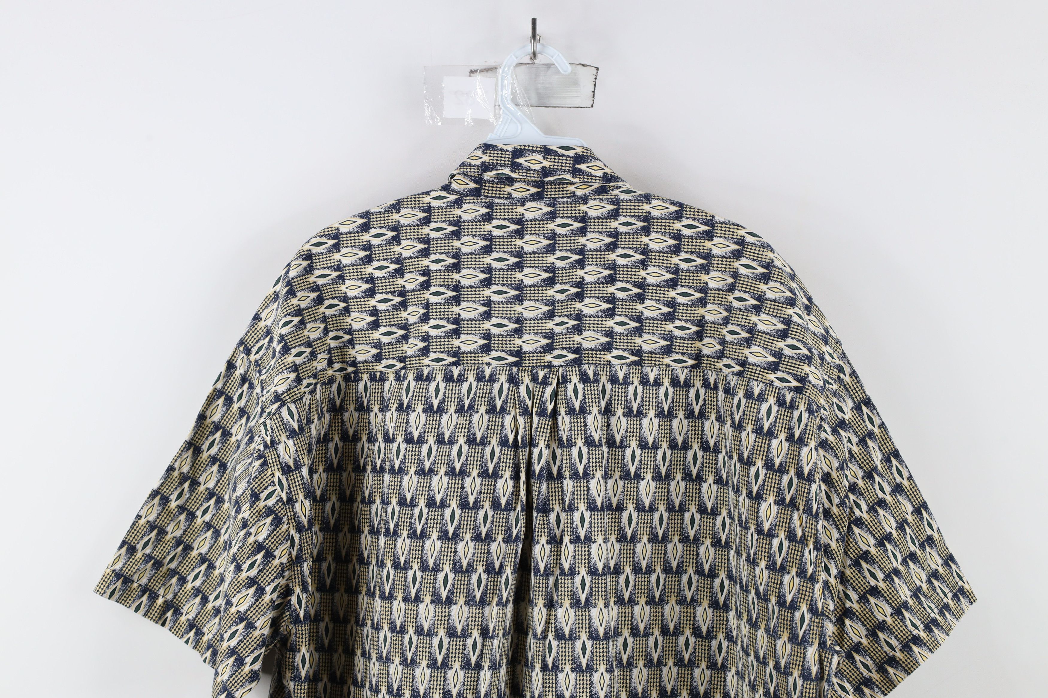Vintage Vintage 90s Streetwear Houndstooth Collared Button Shirt Size US XXL / EU 58 / 5 - 9 Thumbnail